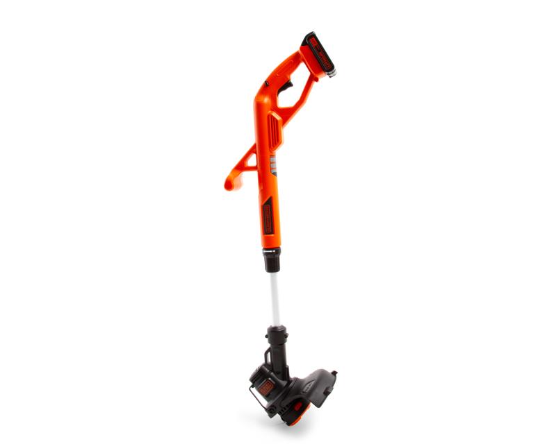 Desbrozadora Inalámbrica 10" Black+Decker LST201-B3