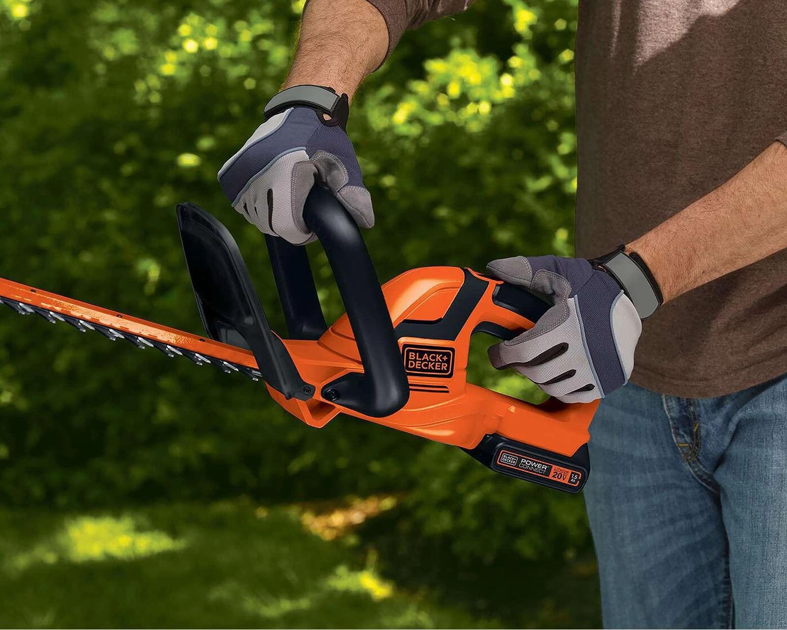 Foto 3 pulgar | Foto 2 | Cortasetos Black+Decker 20 V 22"
