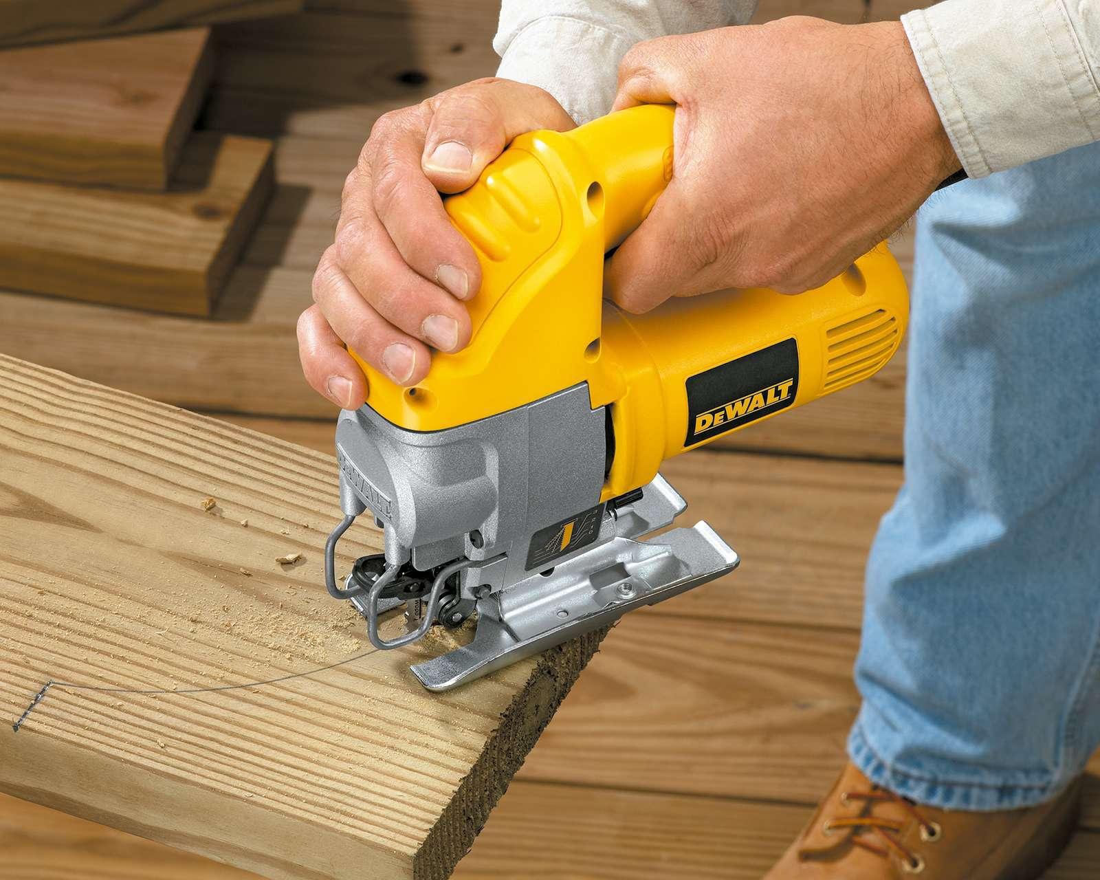 Foto 4 pulgar | Foto 3 | Sierra Caladora Dewalt DW317 660 W