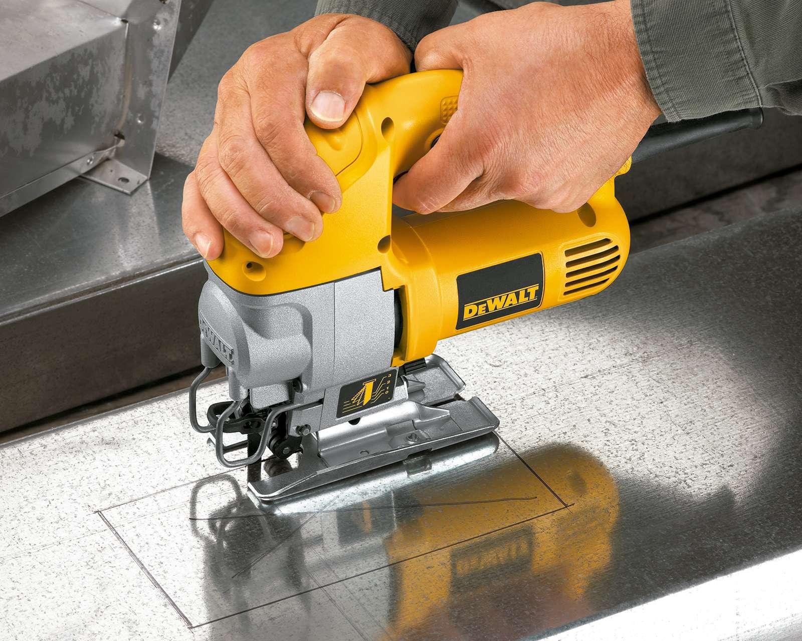 Foto 5 pulgar | Foto 4 | Sierra Caladora Dewalt DW317 660 W