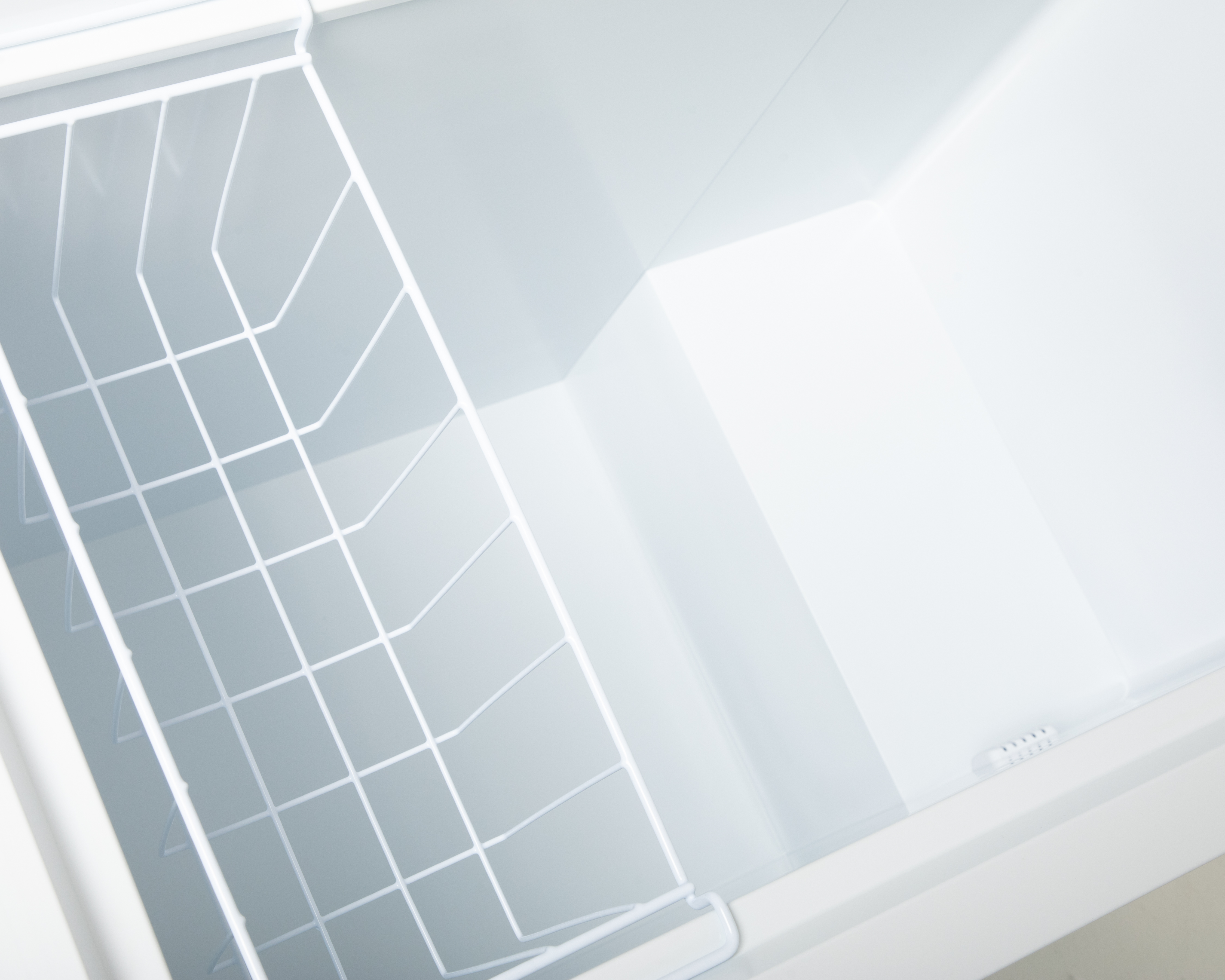 Foto 5 pulgar | Foto 4 | Congelador Aspix Horizontal 7 Pies Blanco AX24CFG7BL