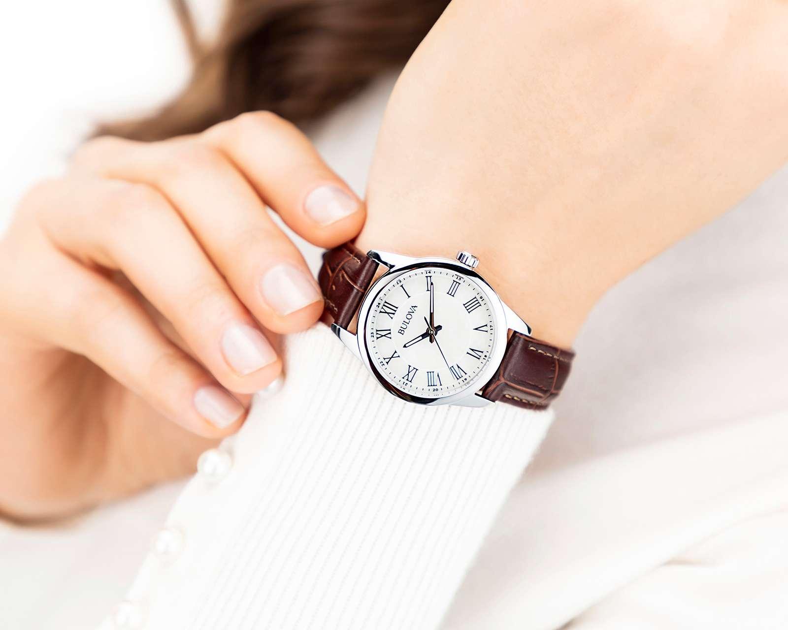 Foto 8 | Foto 9 | Reloj para Mujer Bulova 96L271 Café