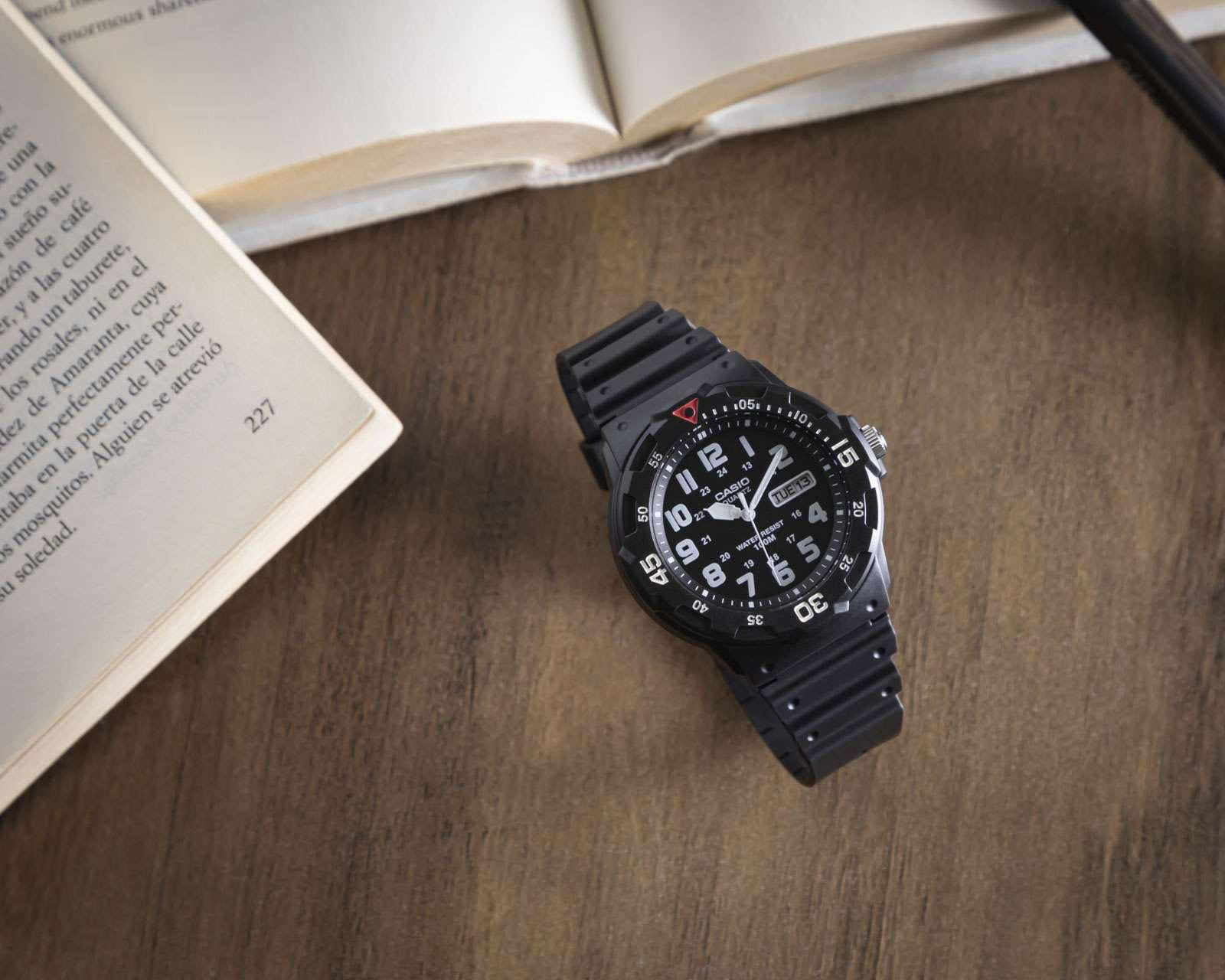 Foto 2 | Foto 2 | Reloj para Hombre Casio MRW-200H-1BVCF Negro
