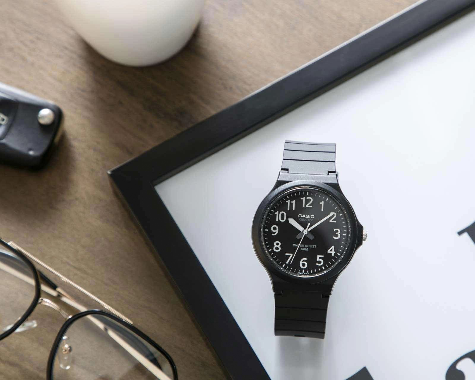Foto 5 | Foto 5 | Reloj para Hombre Casio MW-240-1BVCF Negro