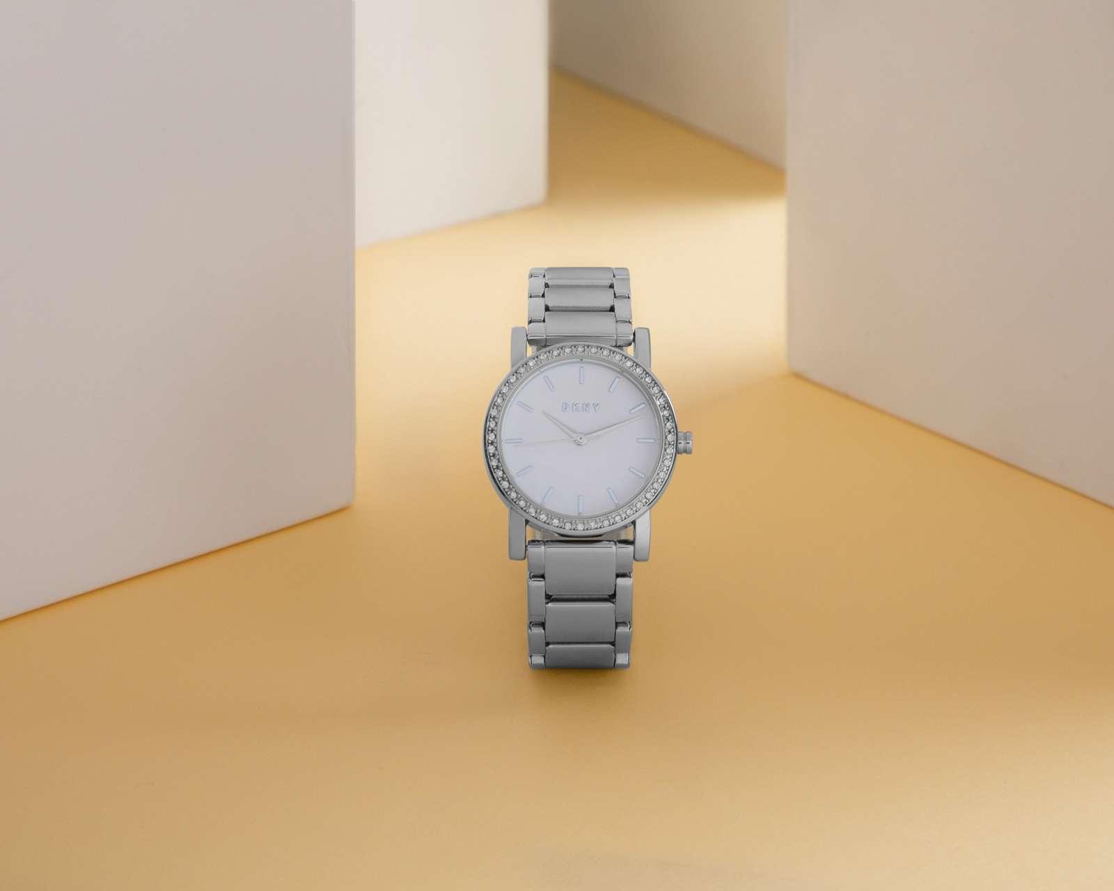 Foto 6 pulgar | Foto 5 | Reloj DKNY NY9203 Plateado