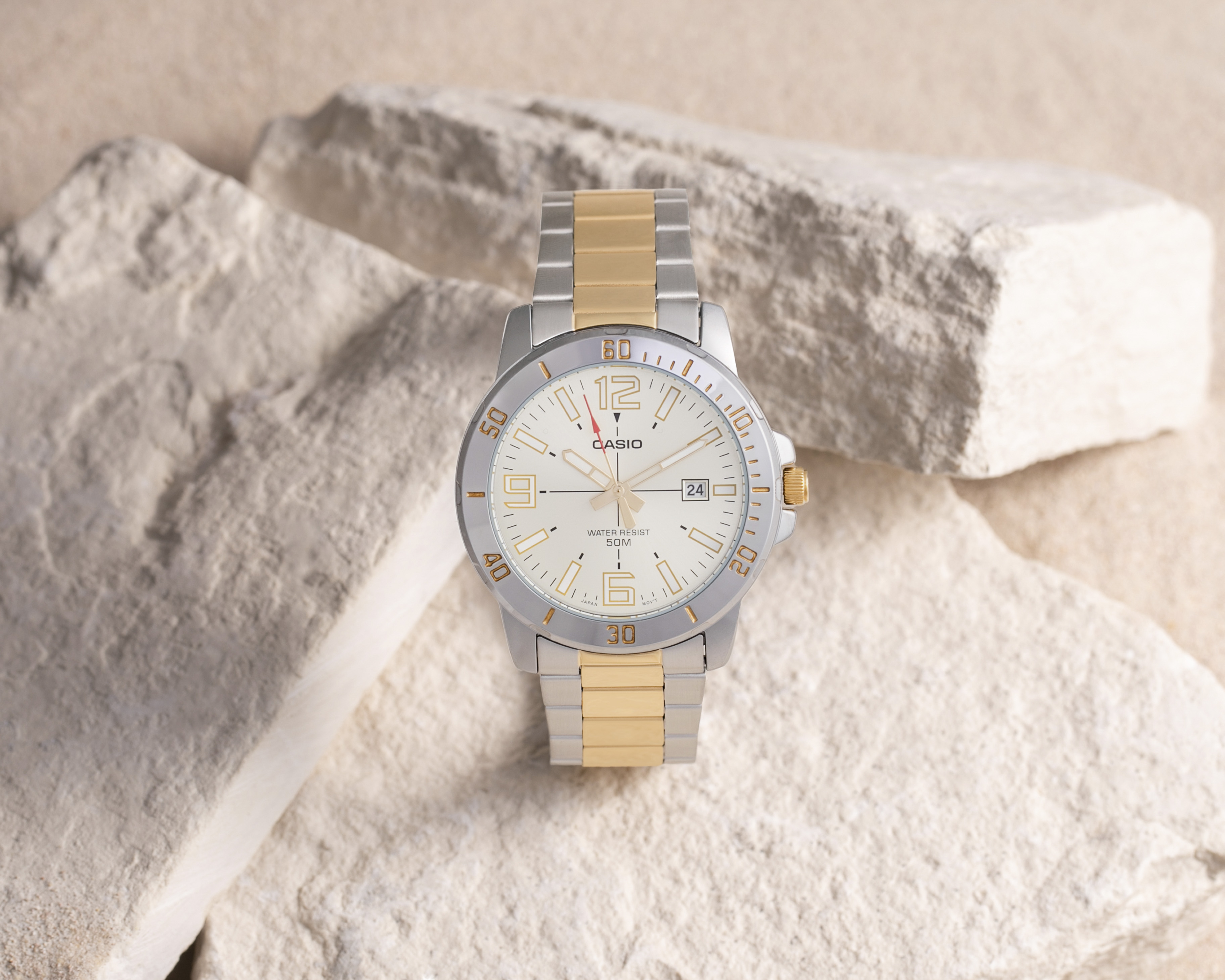 Foto 2 | Foto 2 | Reloj para Hombre Casio MTP-VD01SG-9BVCF Plateado/Dorado