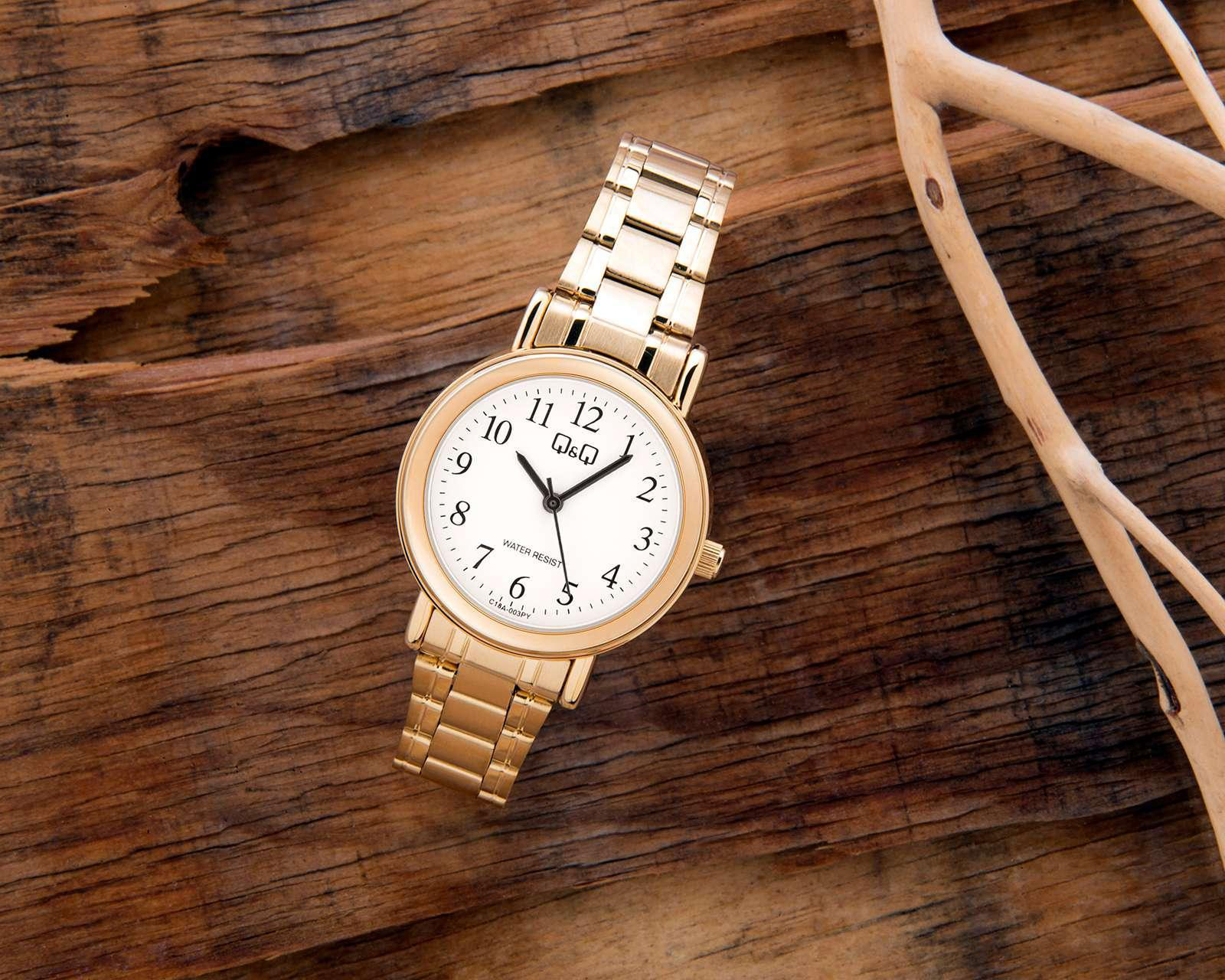 Foto 5 pulgar | Foto 4 | Reloj Q&Q C18A-003PY Dorado