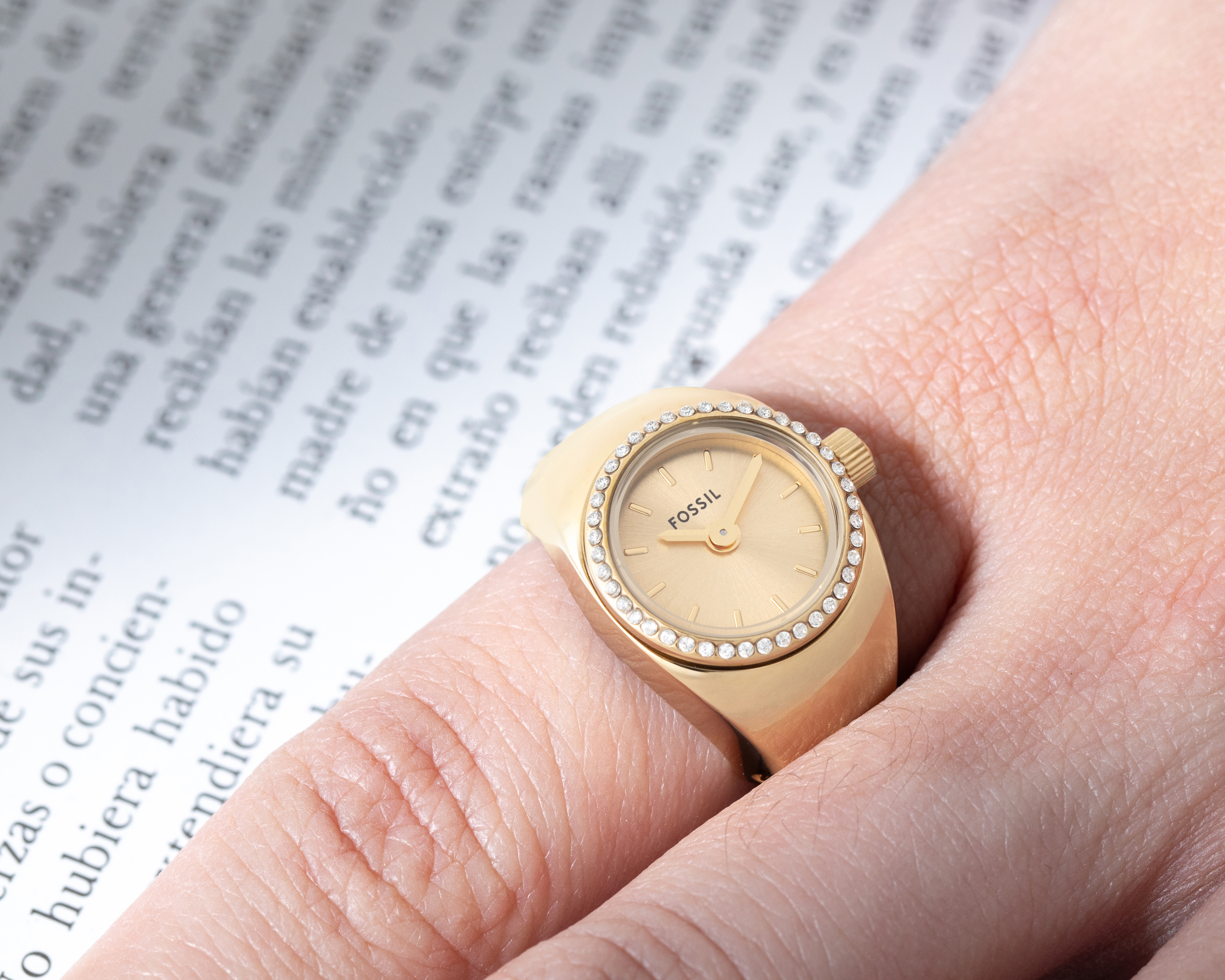 Foto 6 pulgar | Foto 5 | Reloj de Anillo Fossil ES5319 Dorado