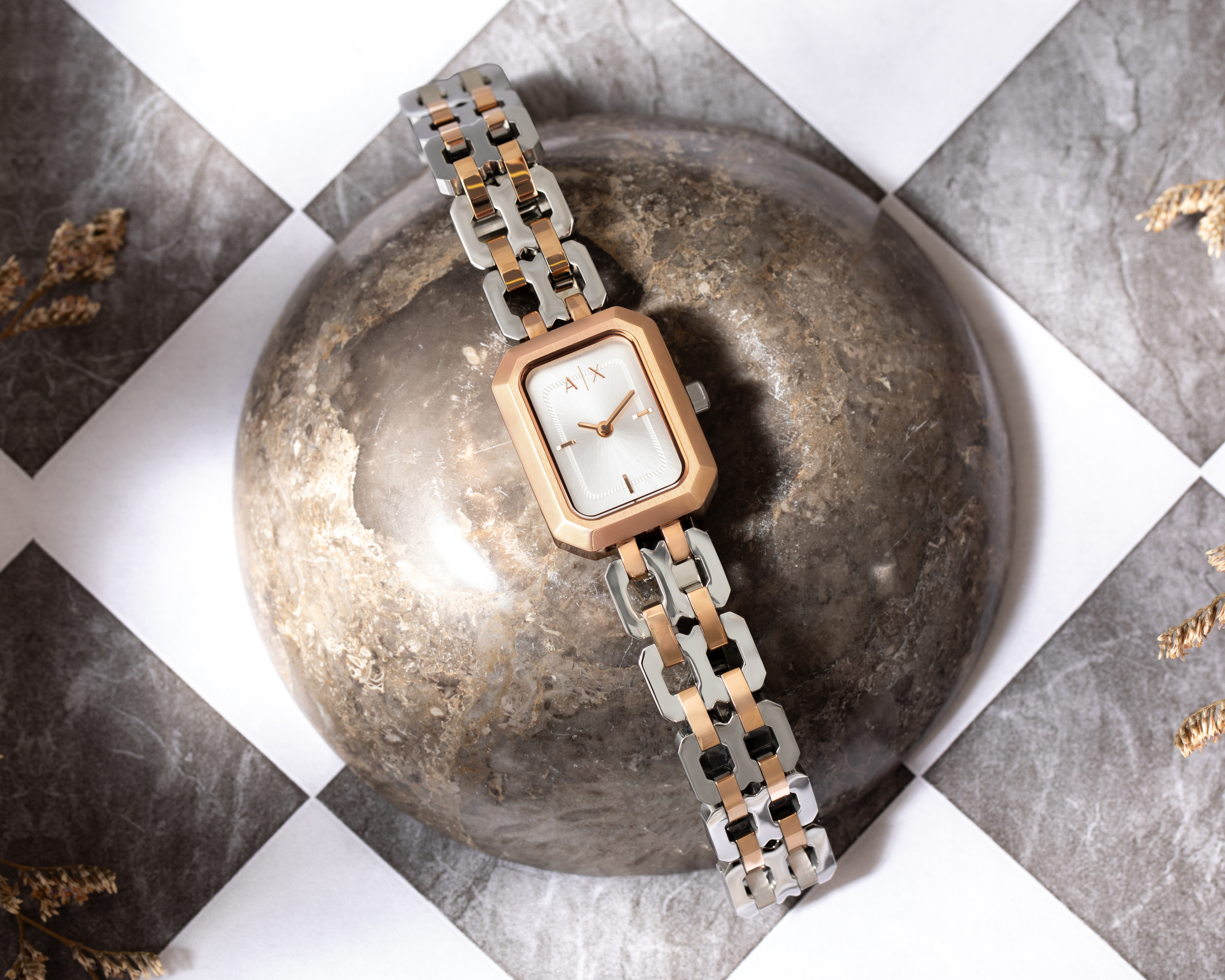 Foto 7 | Foto 7 | Reloj Armani Exchange para Mujer AX5810 Oro Rosa