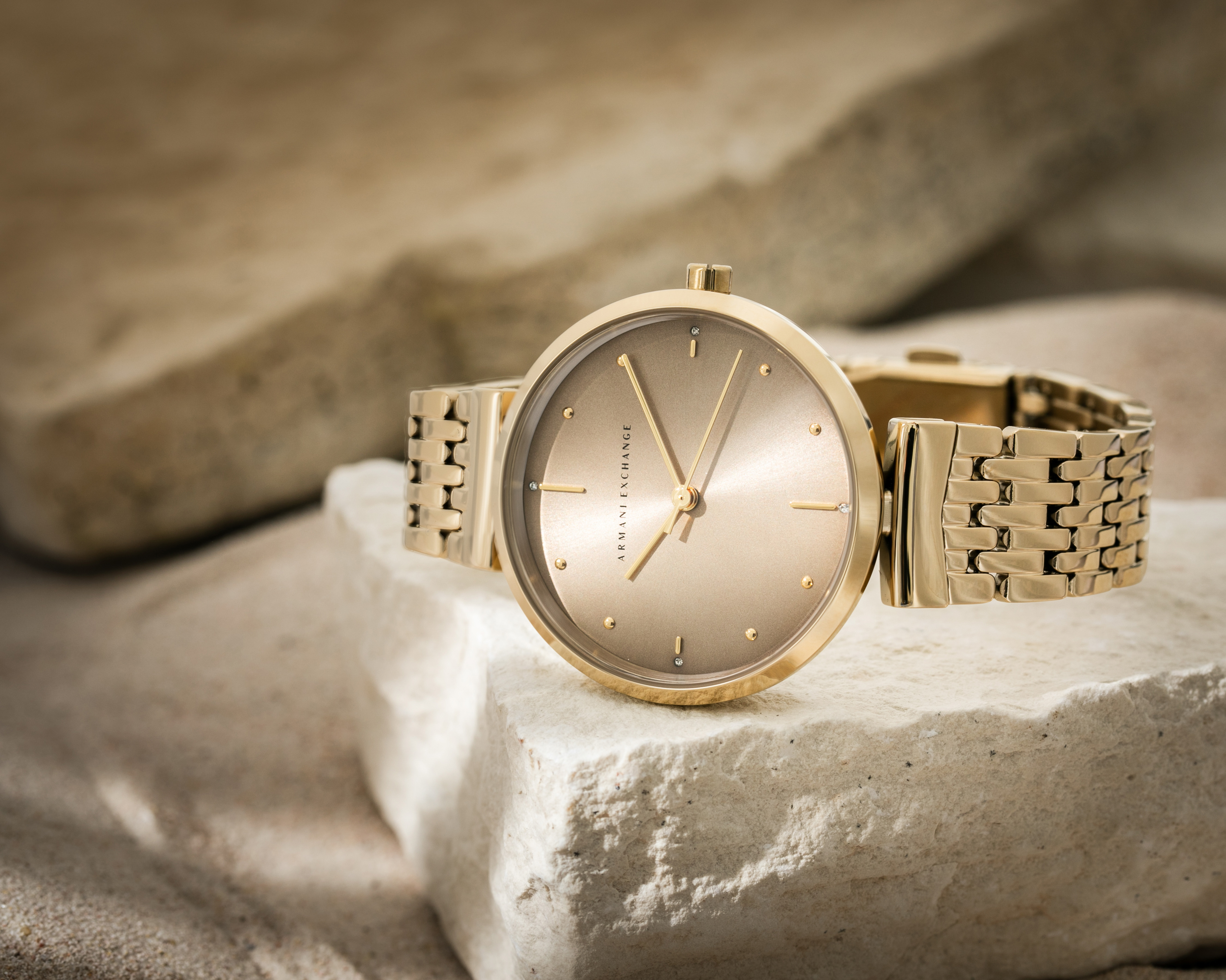 Foto 7 | Foto 7 | Reloj Armani Exchange para Mujer AX5916 Dorado