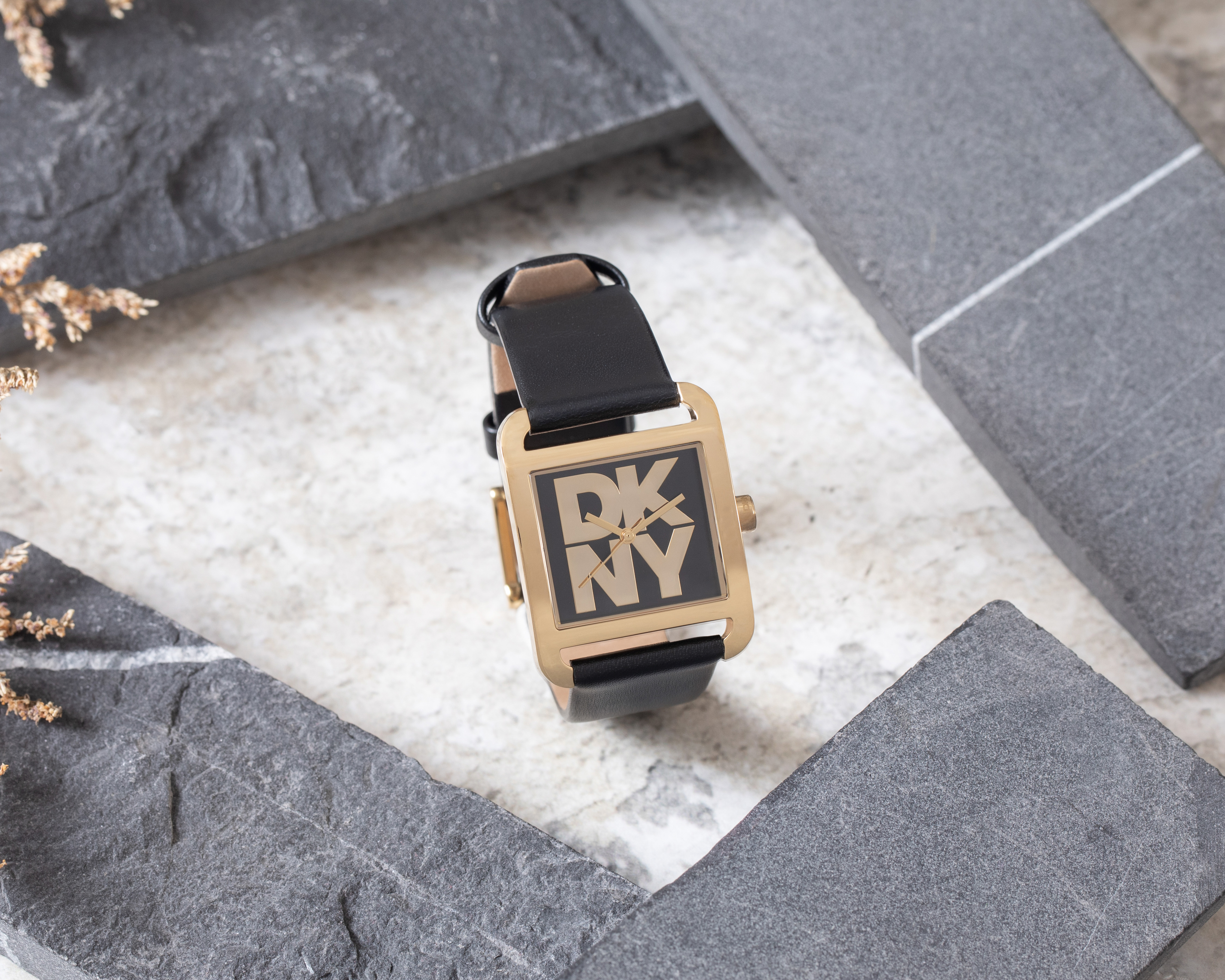 Foto 5 pulgar | Foto 4 | Reloj DKNY para Mujer DK1L001L0025 Negro