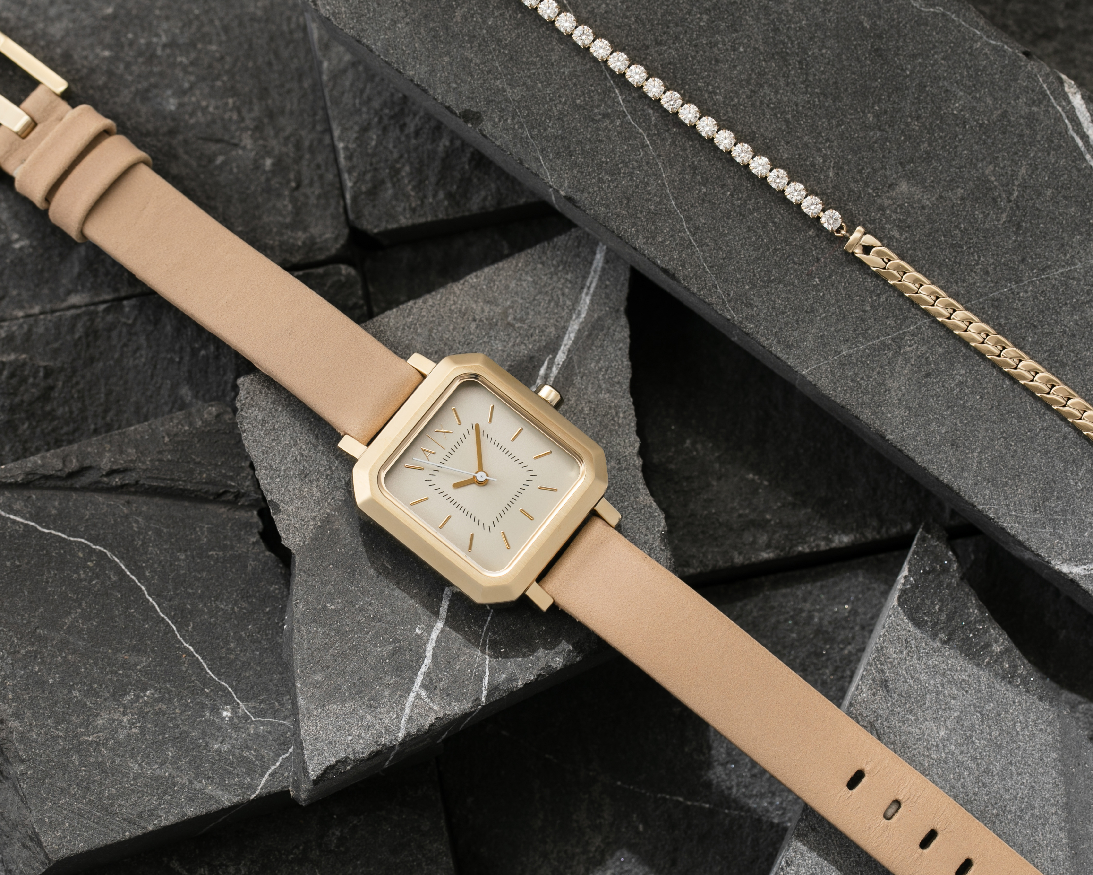 Foto 9 | Foto 9 | Reloj Armani Exchange para Mujer AX7172SET con 1 Accesorio