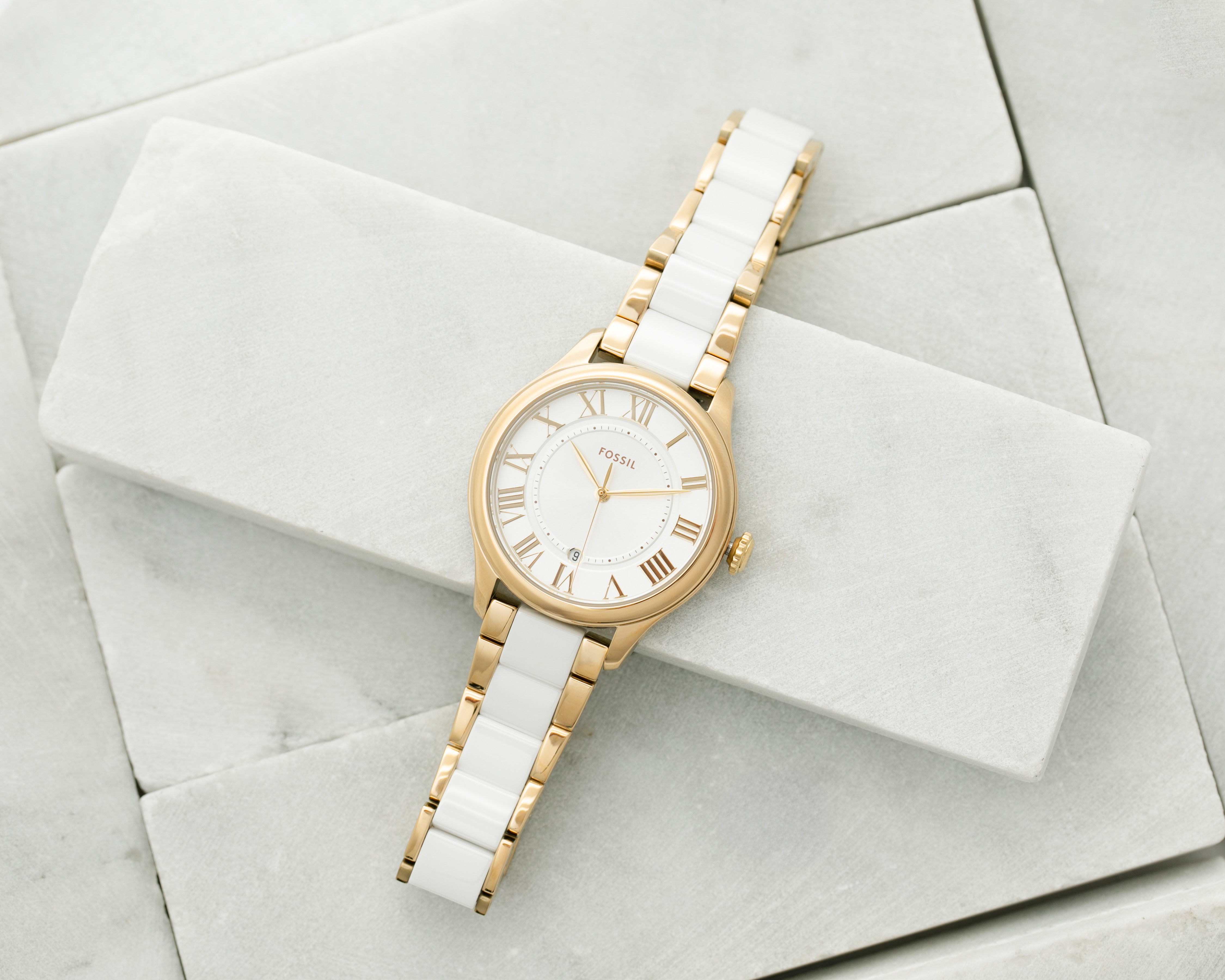 Foto 7 pulgar | Foto 6 | Reloj Fossil para Mujer CE1131 Dorado/Blanco