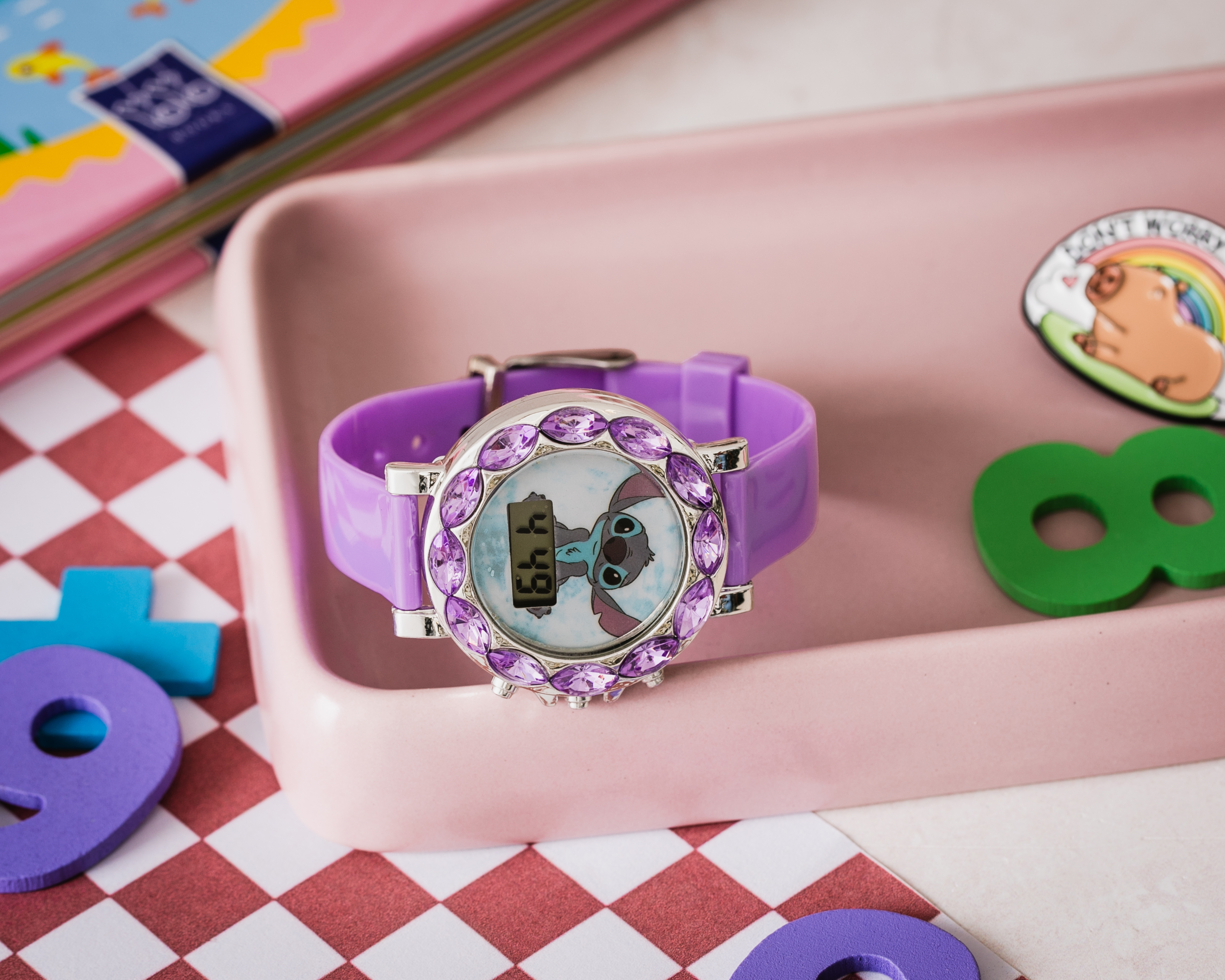 Foto 8 pulgar | Foto 7 | Reloj Lilo & Stitch para Niña LAS4153RO Morado