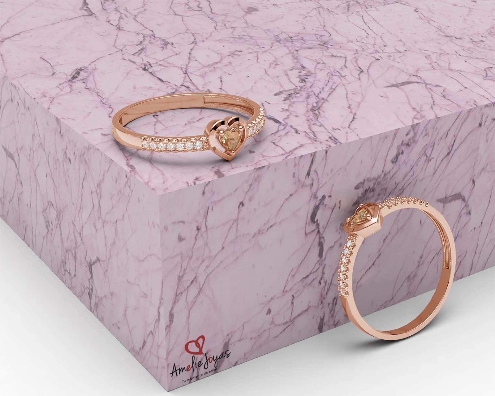 Foto 4 pulgar | Foto 3 | Anillo Corazón de Oro 10K Moments Talla 8