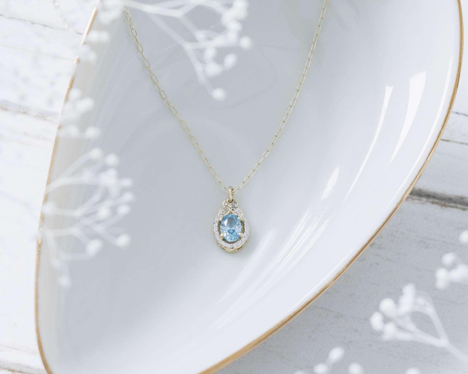 Foto 6 pulgar | Foto 5 | Collar de Oro 10K Moments