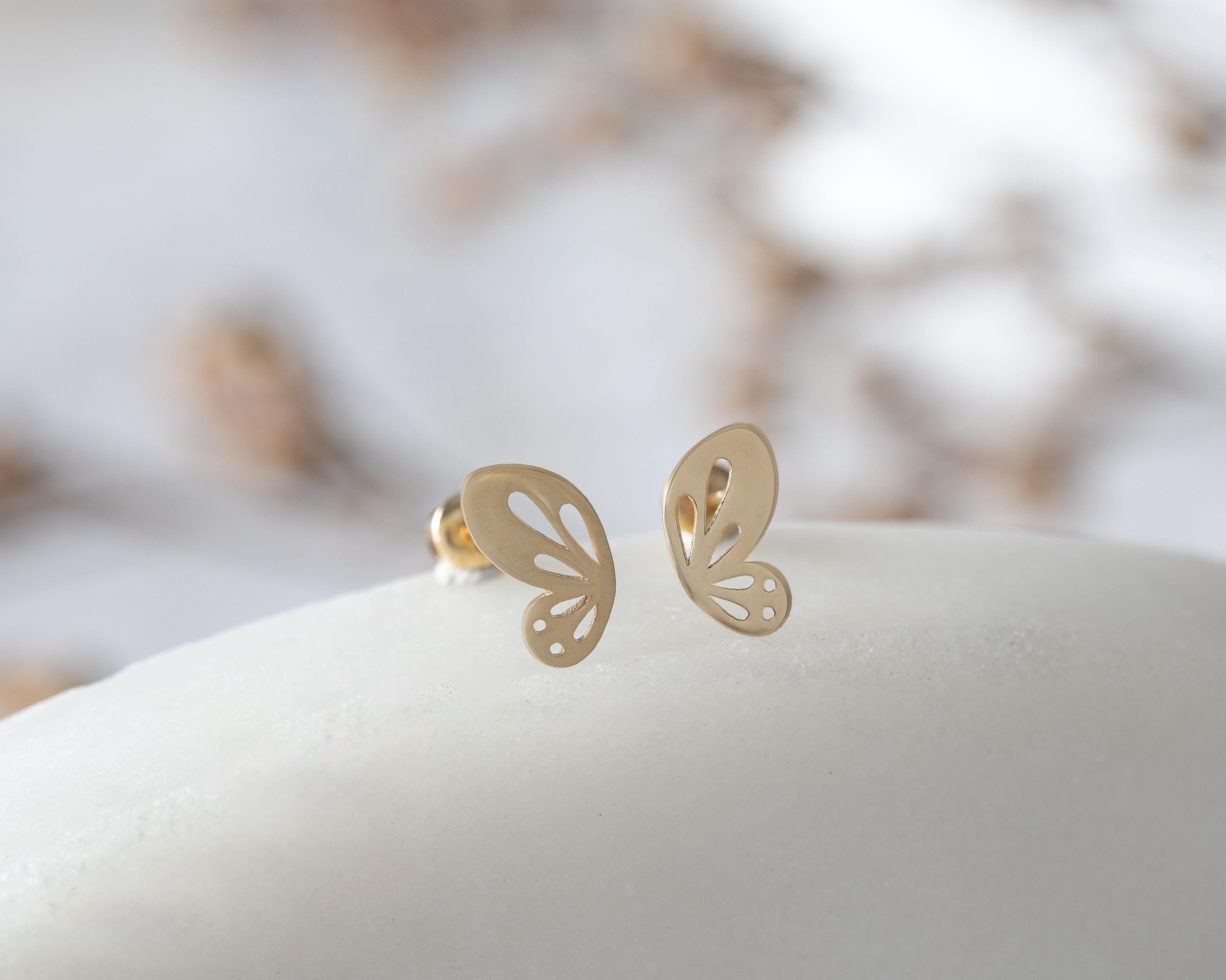 Foto 6 pulgar | Foto 5 | Broqueles de Oro 10K Sabelli