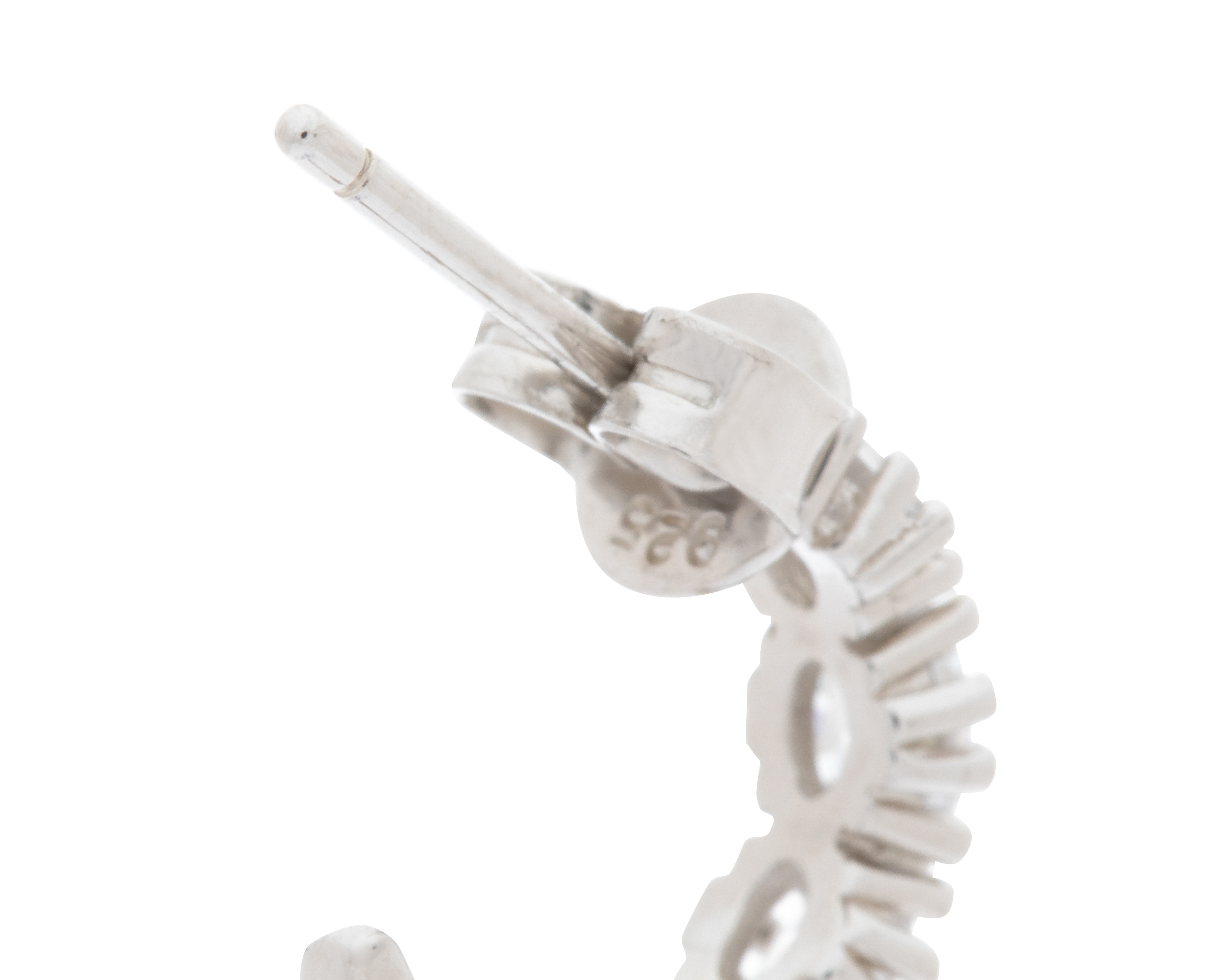 Foto 4 pulgar | Foto 3 | Arracadas de Plata Sahara