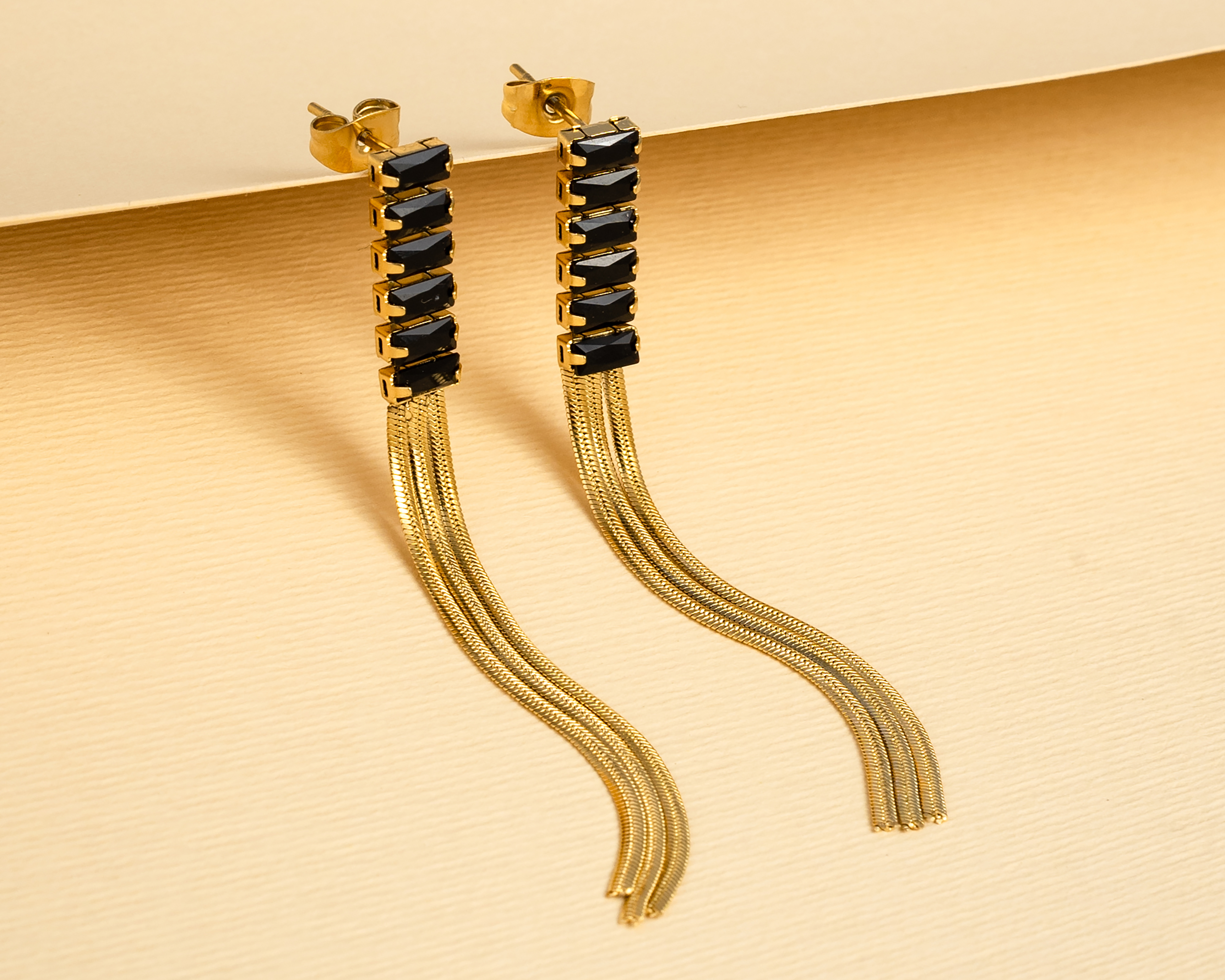 Foto 7 pulgar | Foto 6 | Aretes de Acero Inoxidable Jennifer Lopez