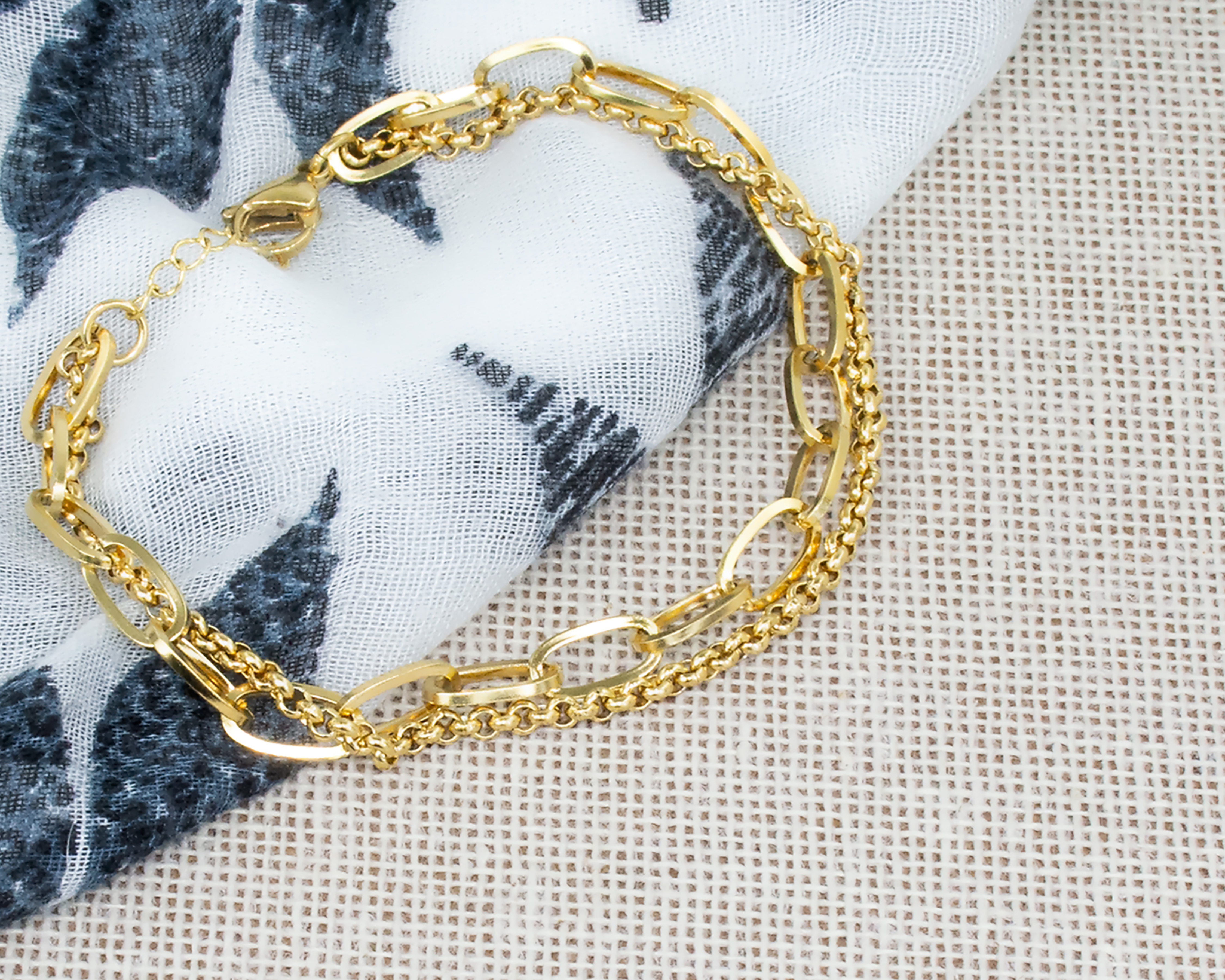 Foto 5 pulgar | Foto 4 | Pulsera de Acero Inoxidable Jennifer Lopez
