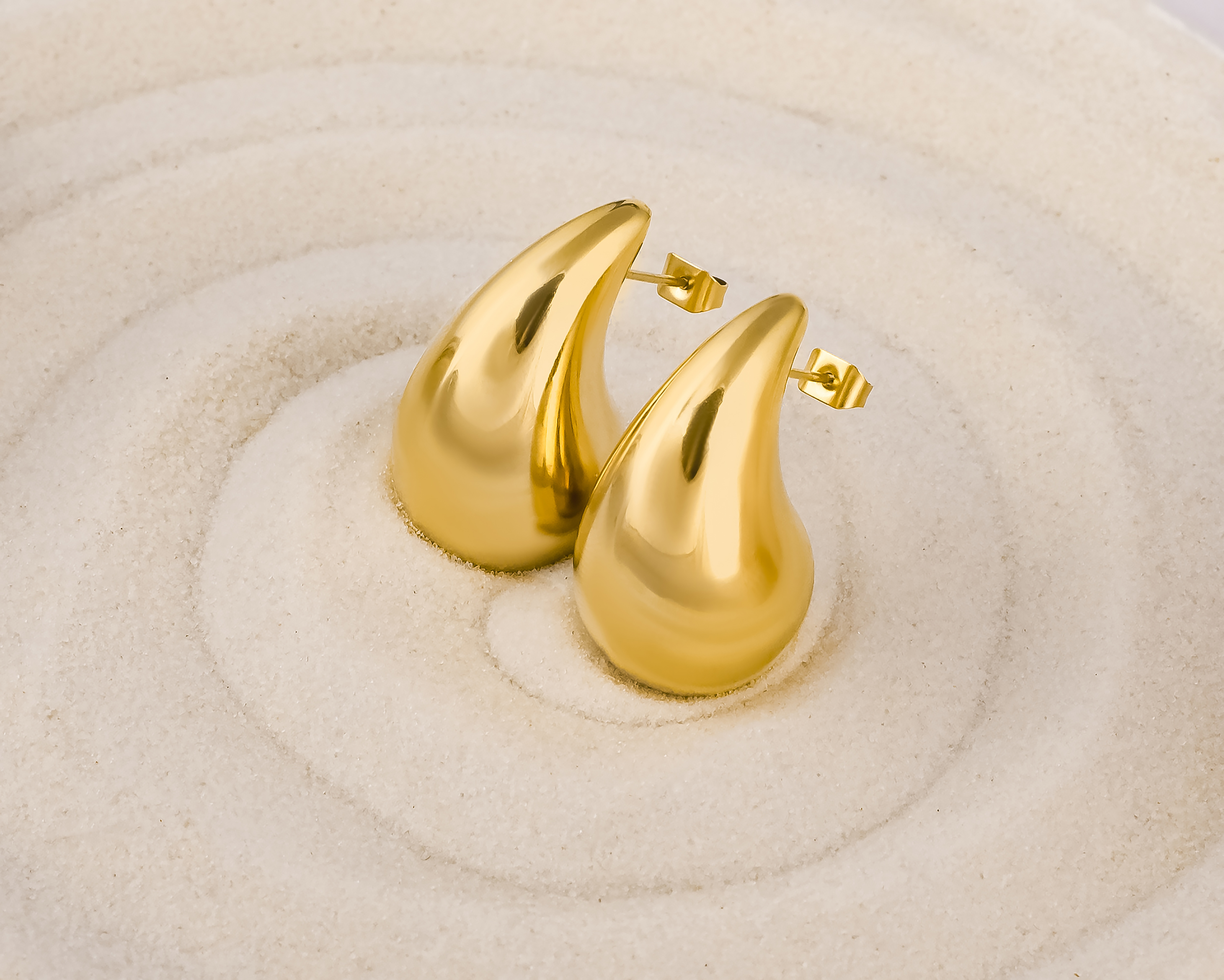 Foto 7 pulgar | Foto 6 | Aretes de Acero Inoxidable Jennifer Lopez