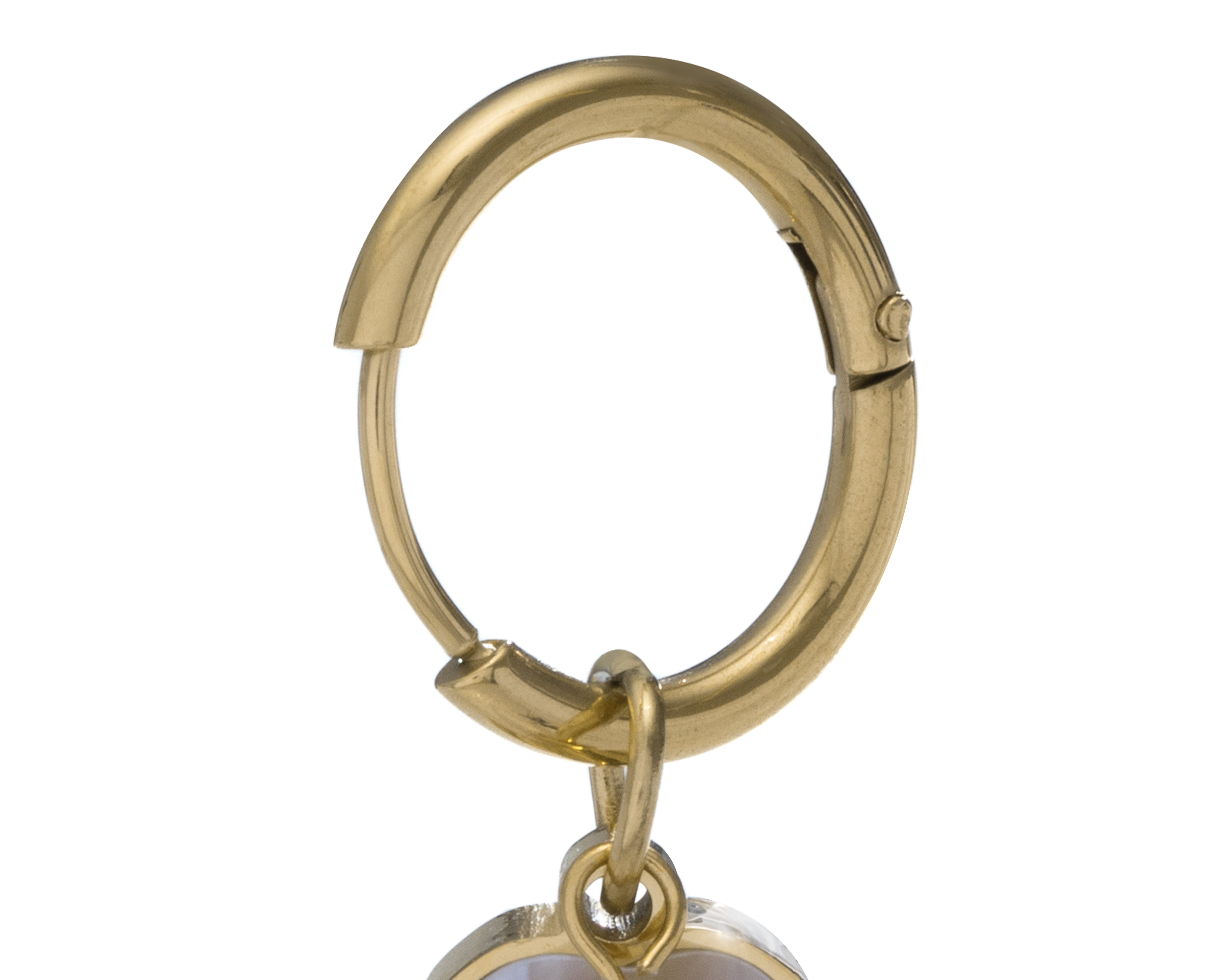 Foto 4 pulgar | Foto 3 | Arracadas Corazón de Acero Inoxidable Thinner