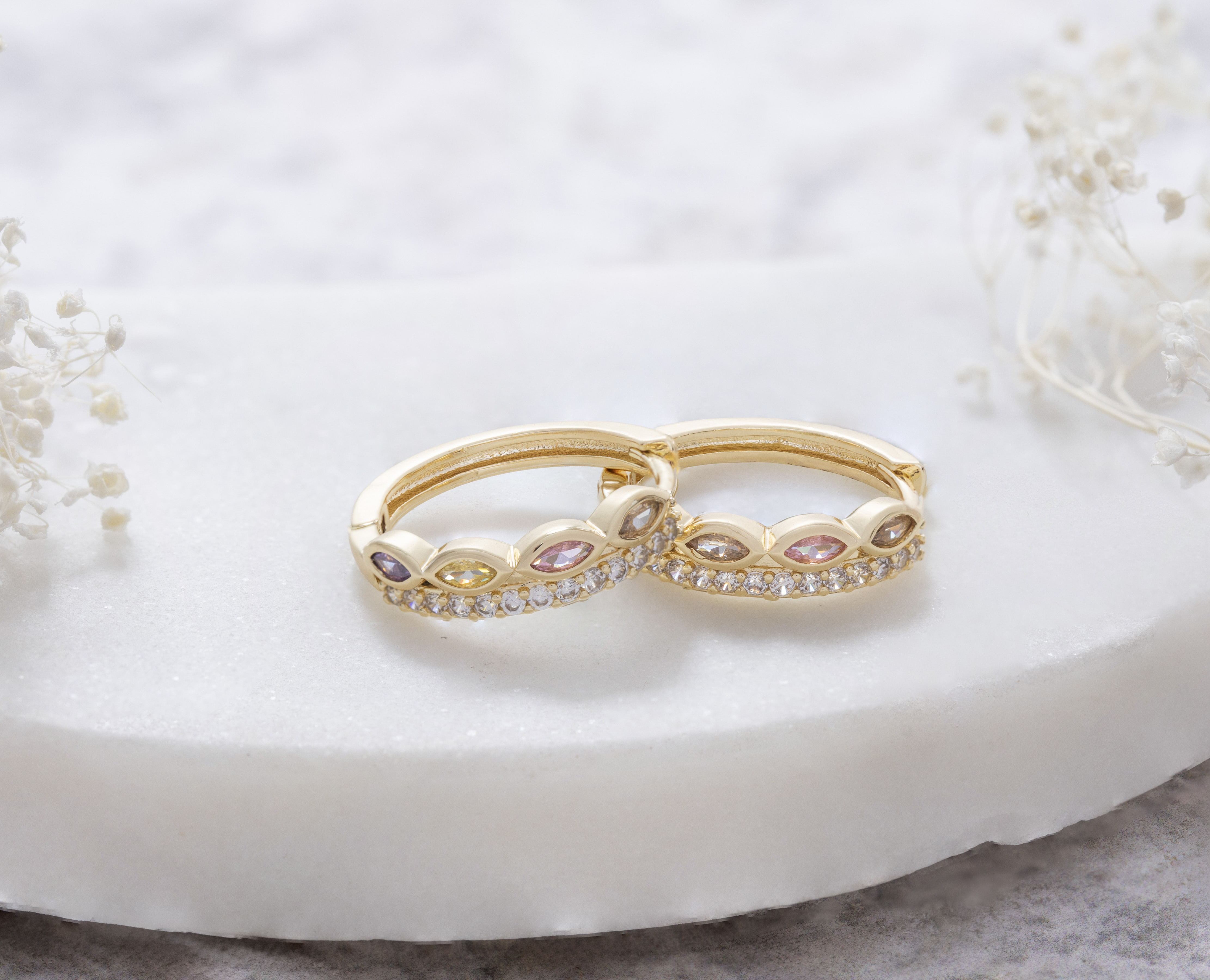 Foto 7 pulgar | Foto 6 | Aretes de Chapa de Oro 18K Plafer