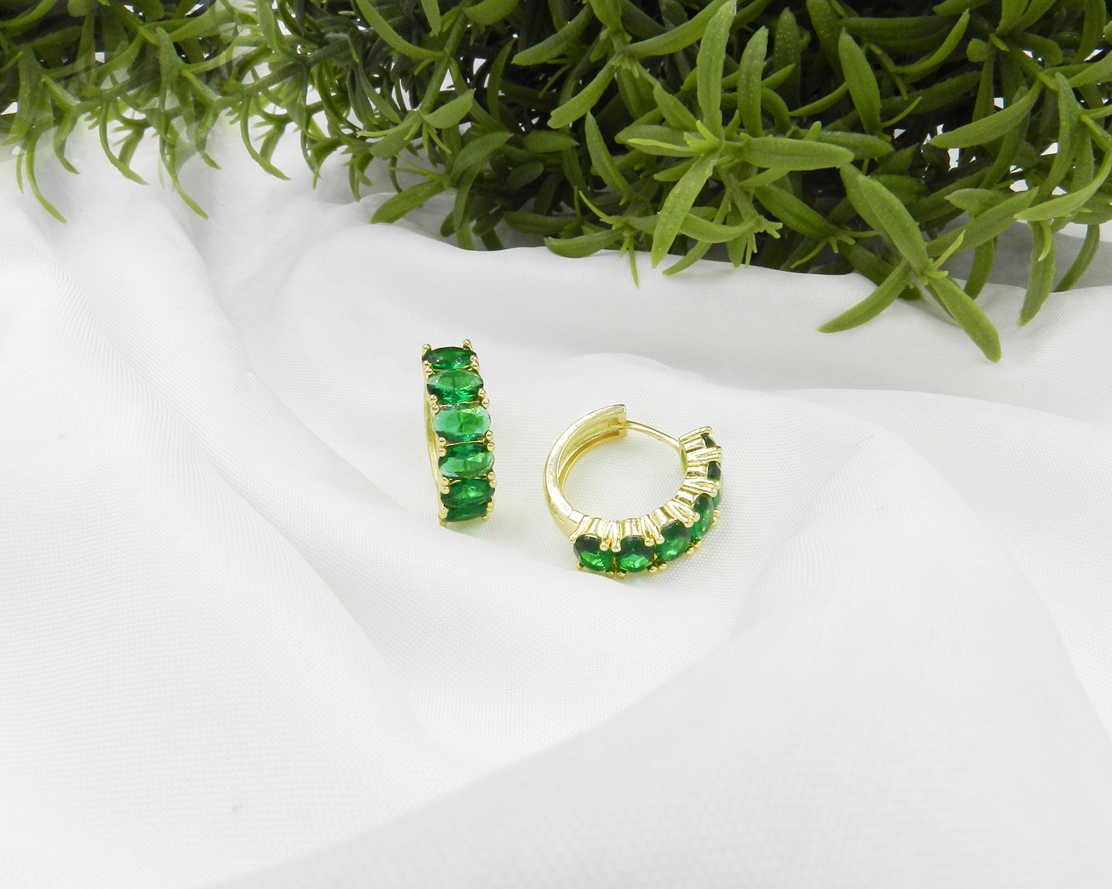 Foto 4 | Foto 4 | Aretes de Chapa de Oro 10K Diseños Creativos