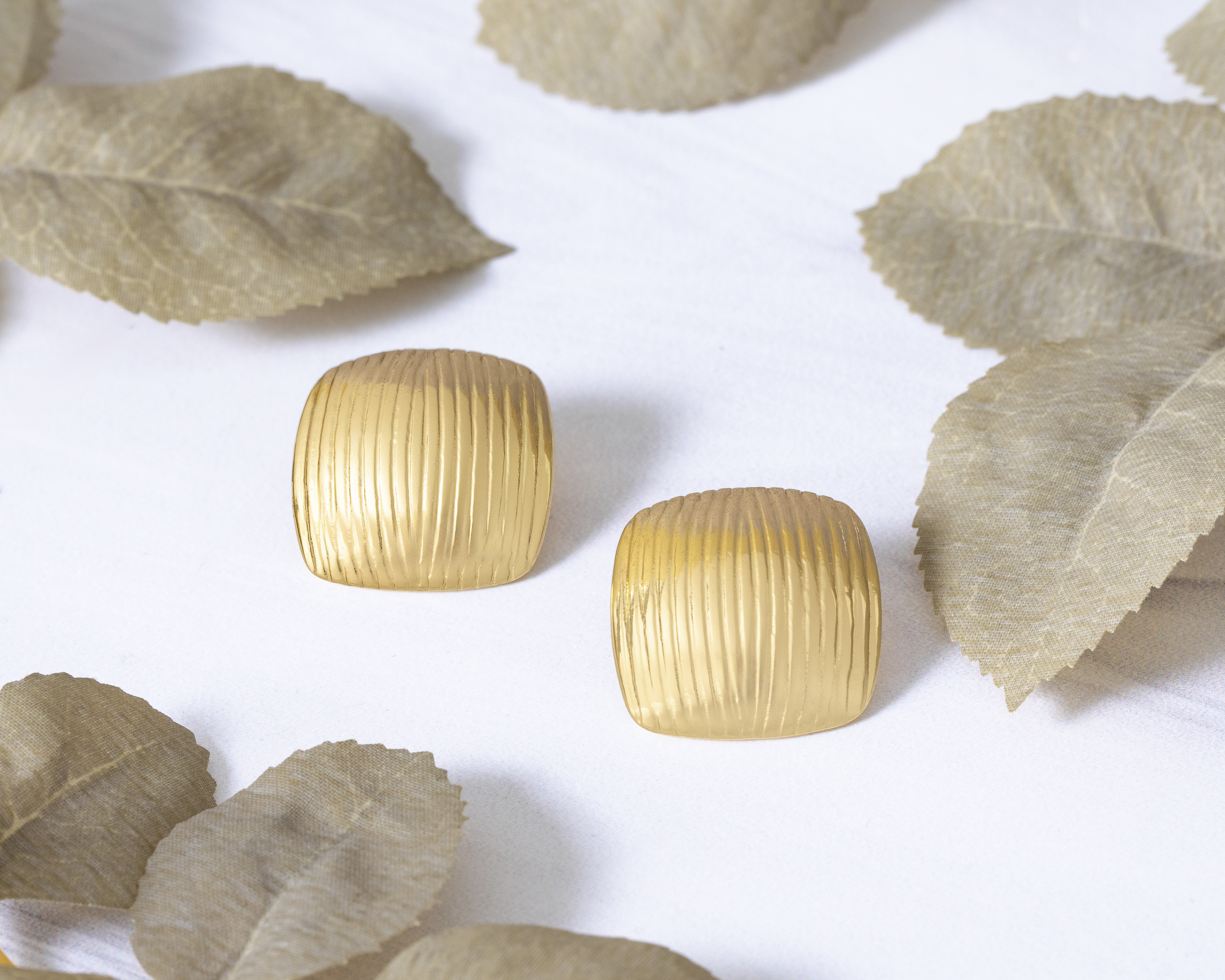 Foto 4 | Foto 4 | Aretes de Chapa de Oro 18k Steeltime