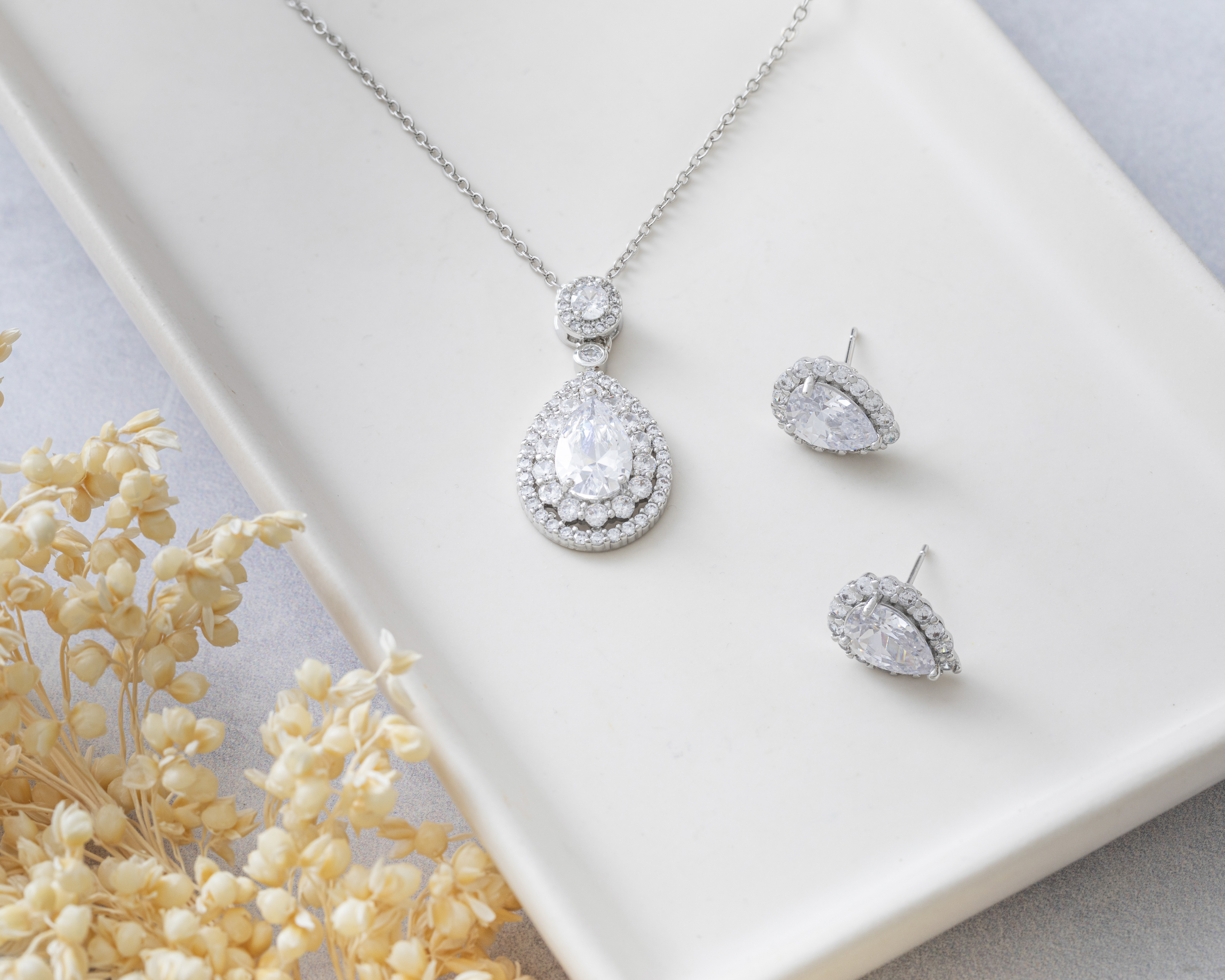 Foto 4 | Foto 4 | Collar y Aretes de Chapa de Oro 18k Steeltime 2 Piezas