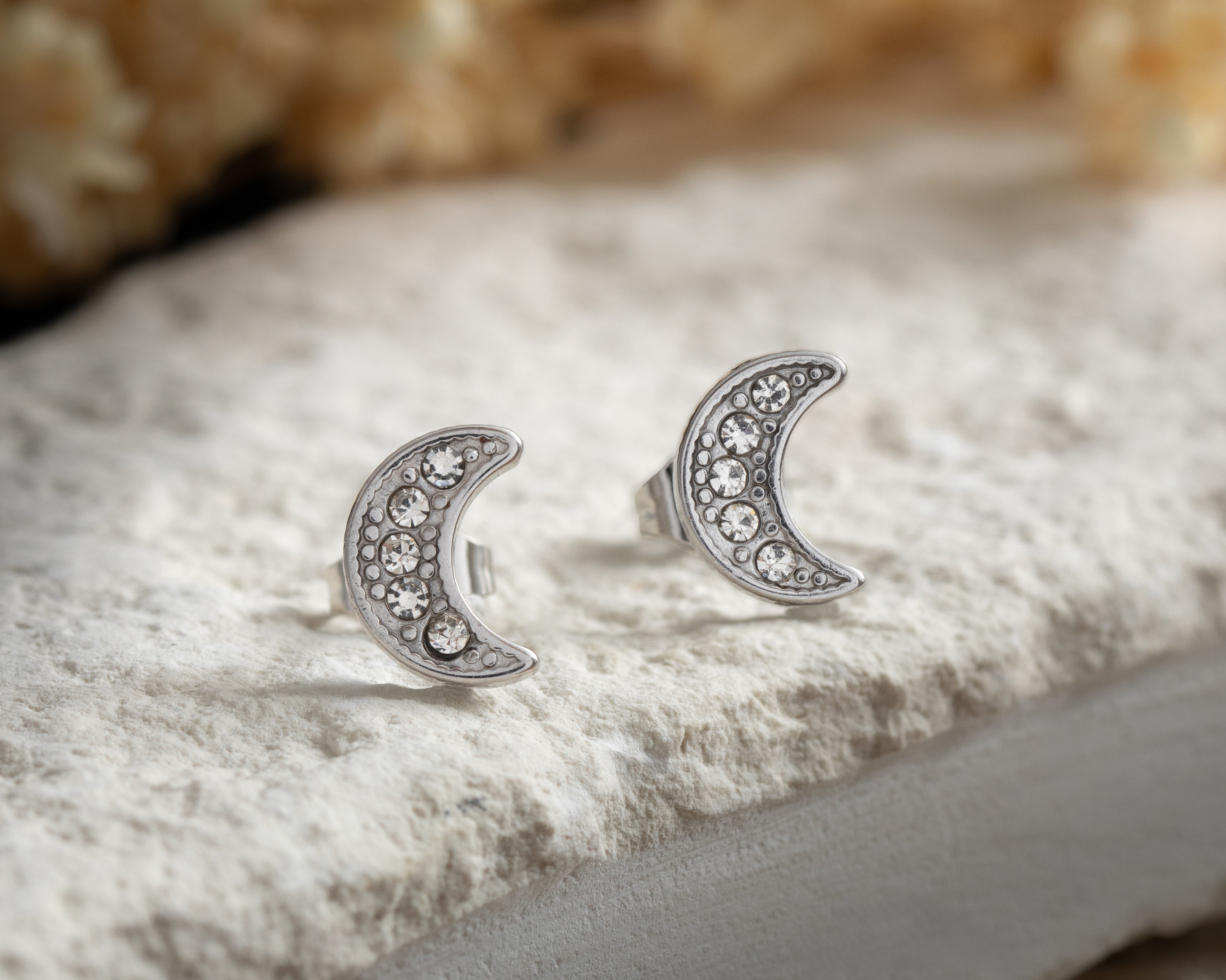 Foto 4 pulgar | Foto 3 | Aretes de Luna de Acero Inoxidable Allu Jewelry