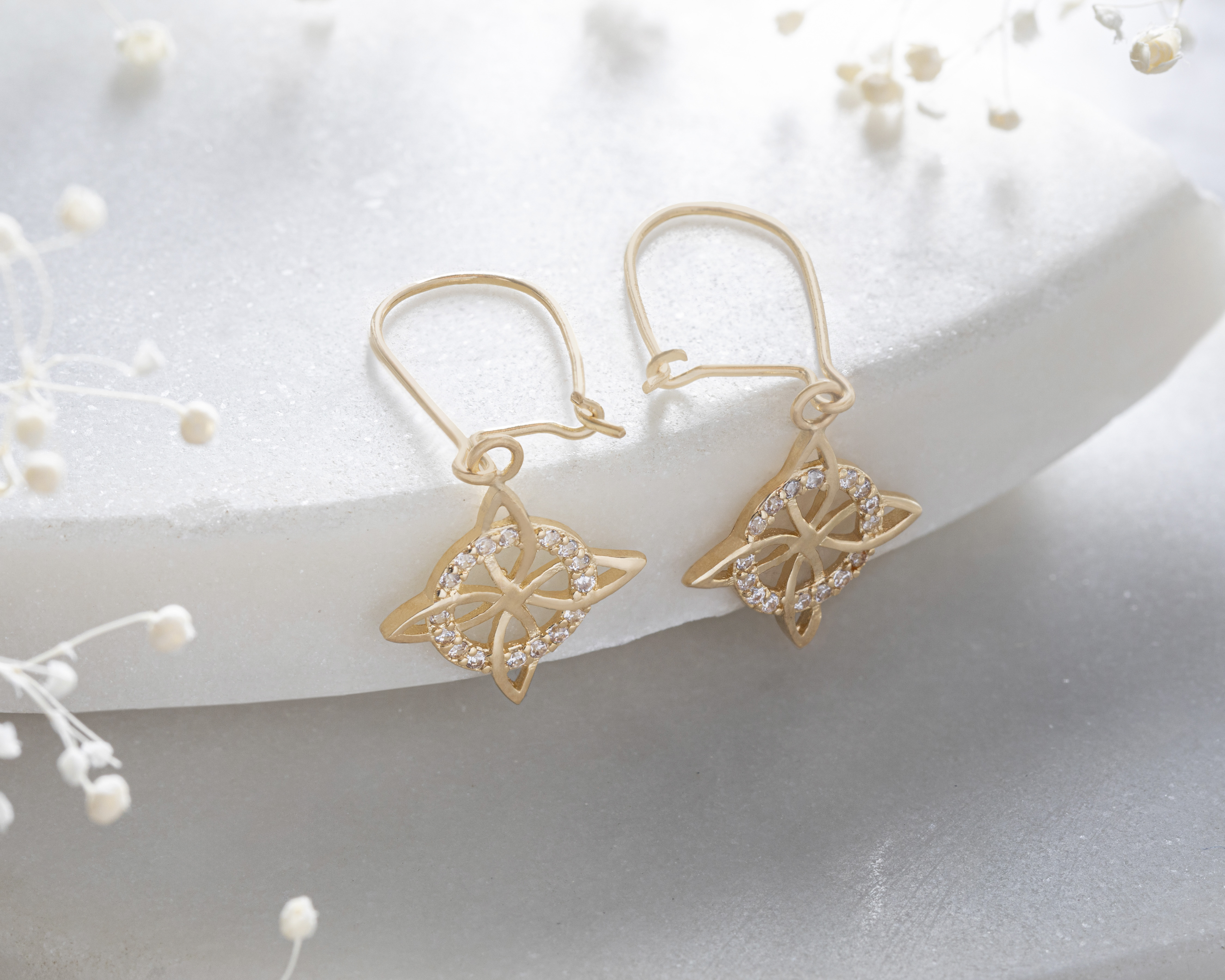 Foto 4 | Foto 4 | Aretes Nudo de Bruja de Oro 10K Divkuo