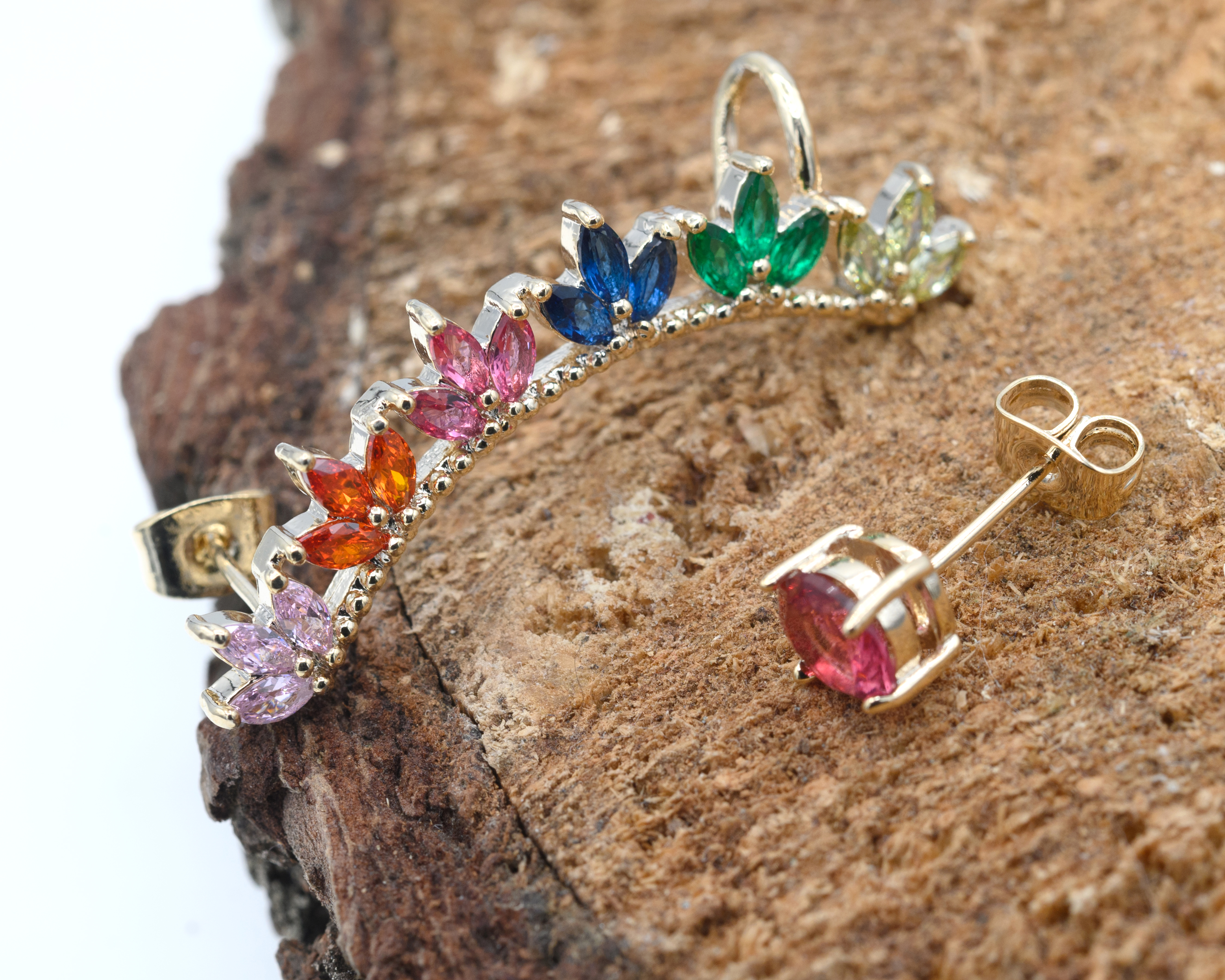 Foto 3 | Foto 3 | Aretes de Chapa de Oro 18k Petra