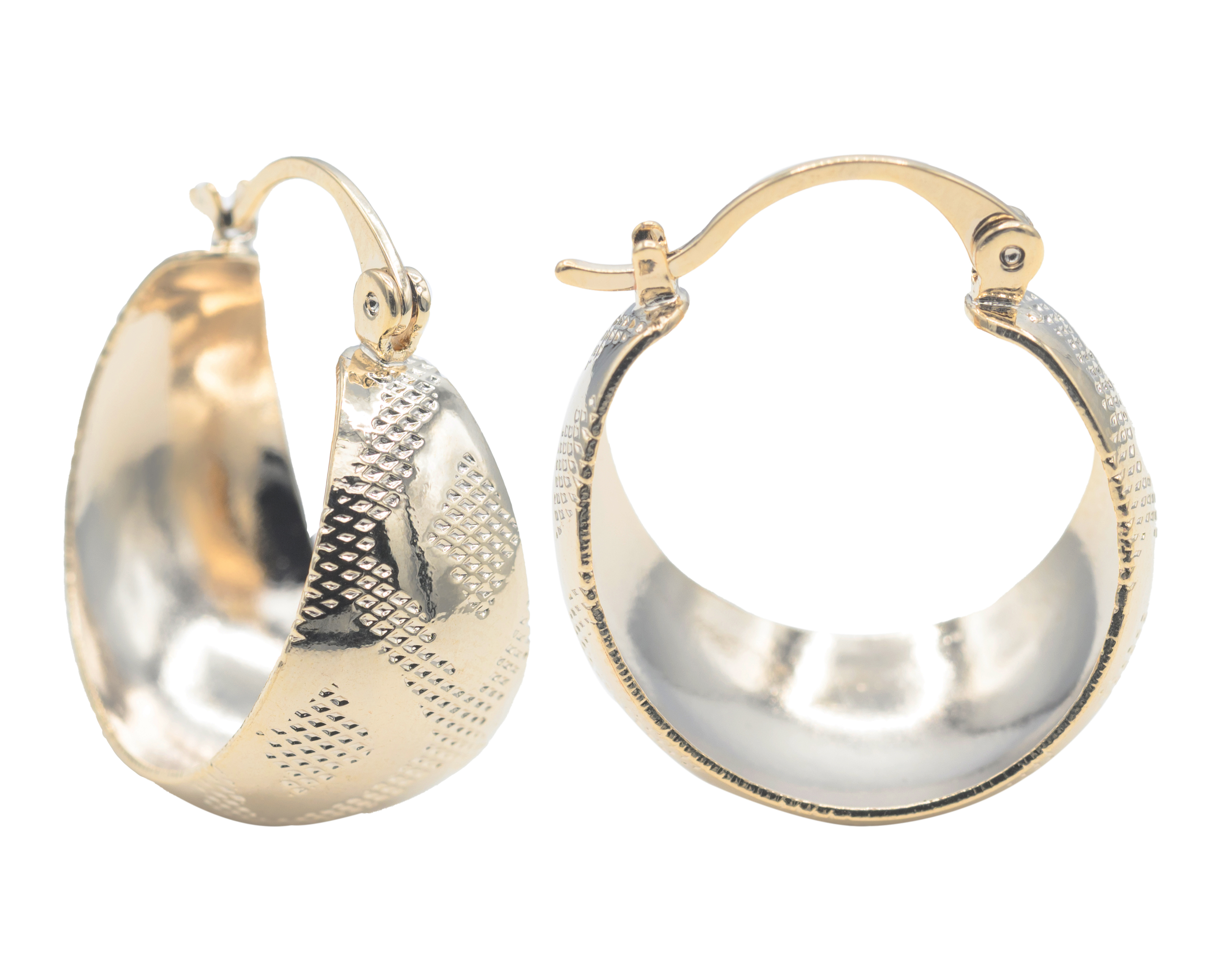 Foto 2 pulgar | Foto 1 | Aretes de Chapa de Oro 18K Petra