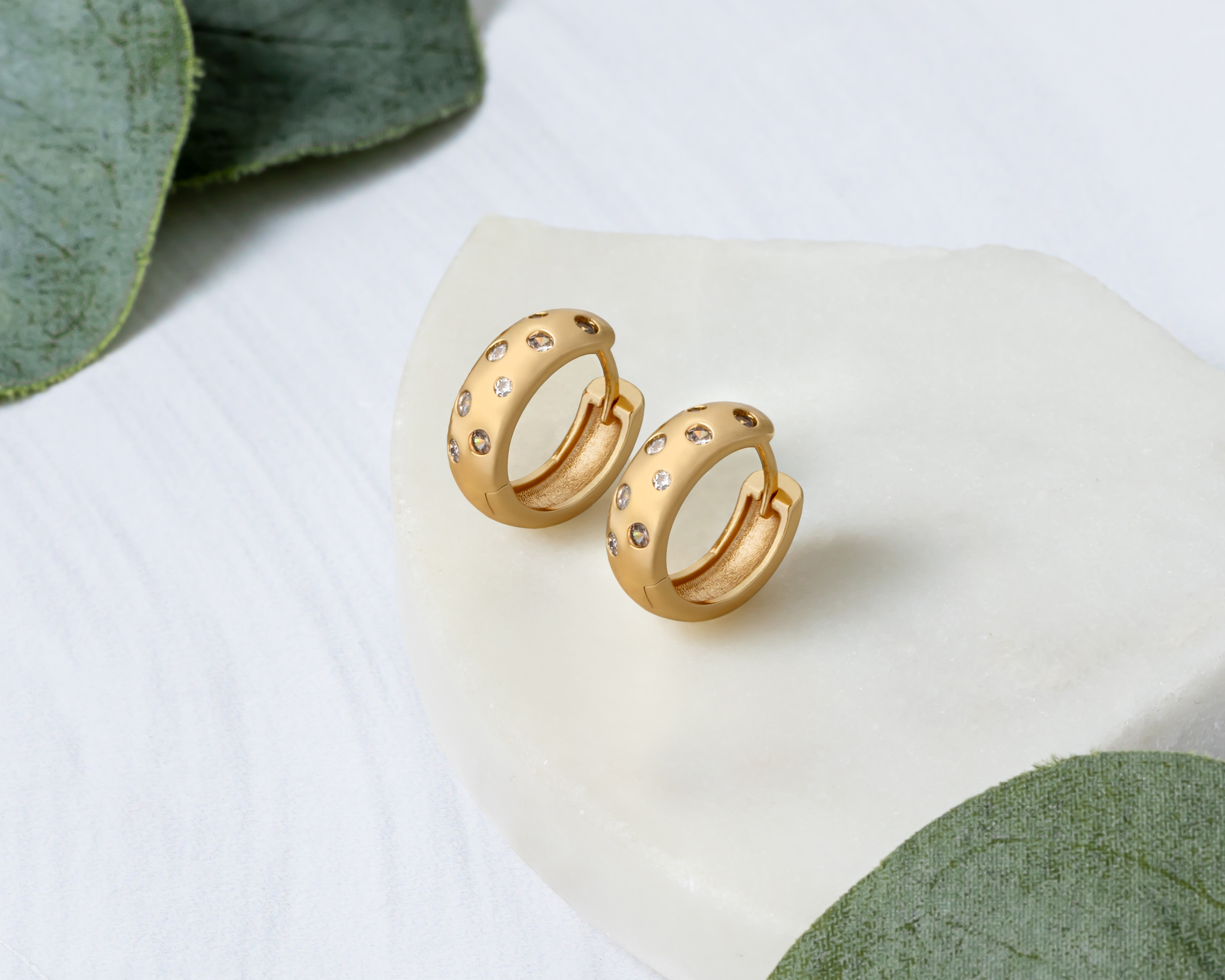 Foto 5 pulgar | Foto 4 | Aretes de Chapa de Oro 18k Steeltime