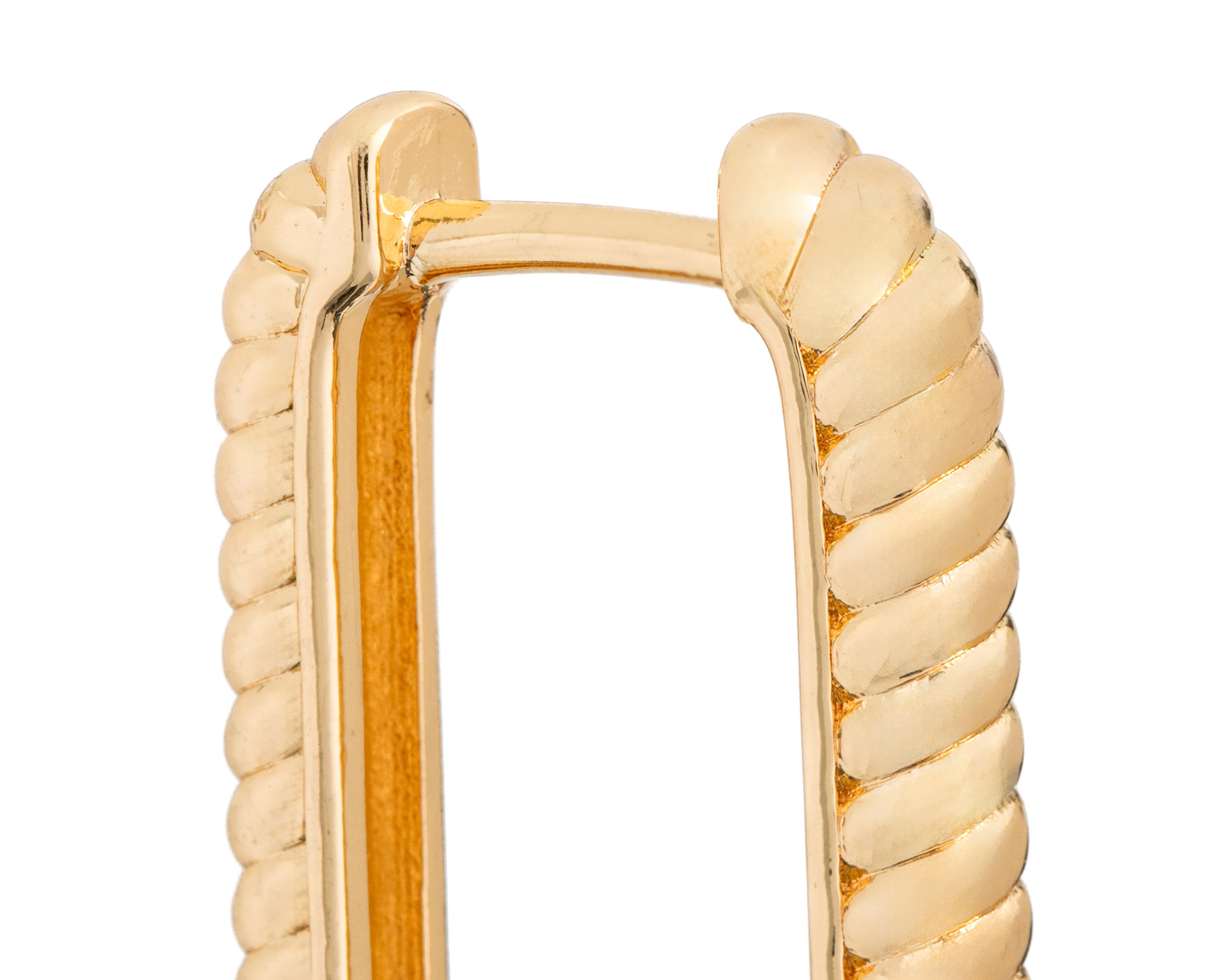 Foto 4 pulgar | Foto 3 | Aretes de Chapa de Oro 14K Jennifer Lopez
