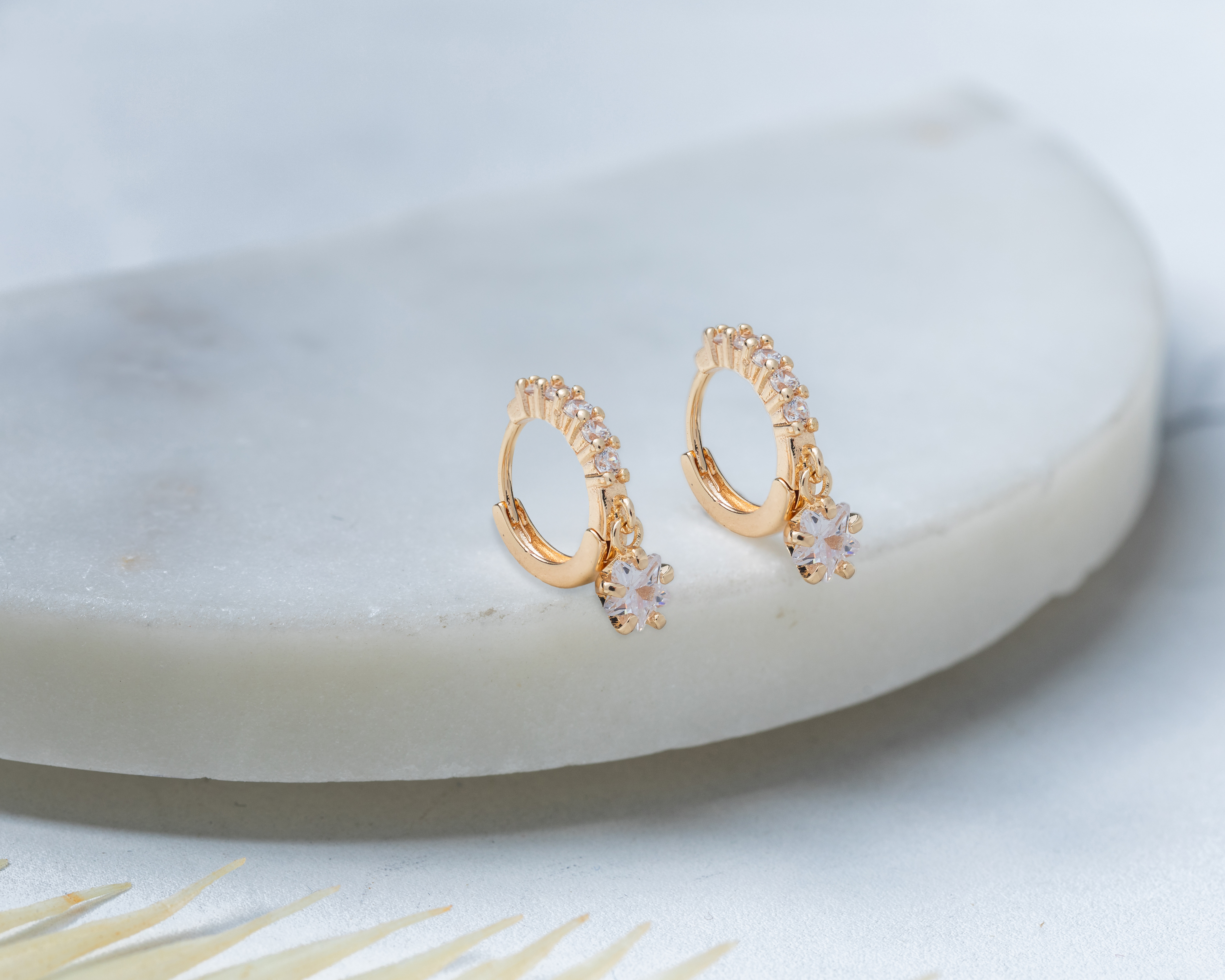 Foto 5 pulgar | Foto 4 | Aretes de Acero Inoxidable Ring Ocean