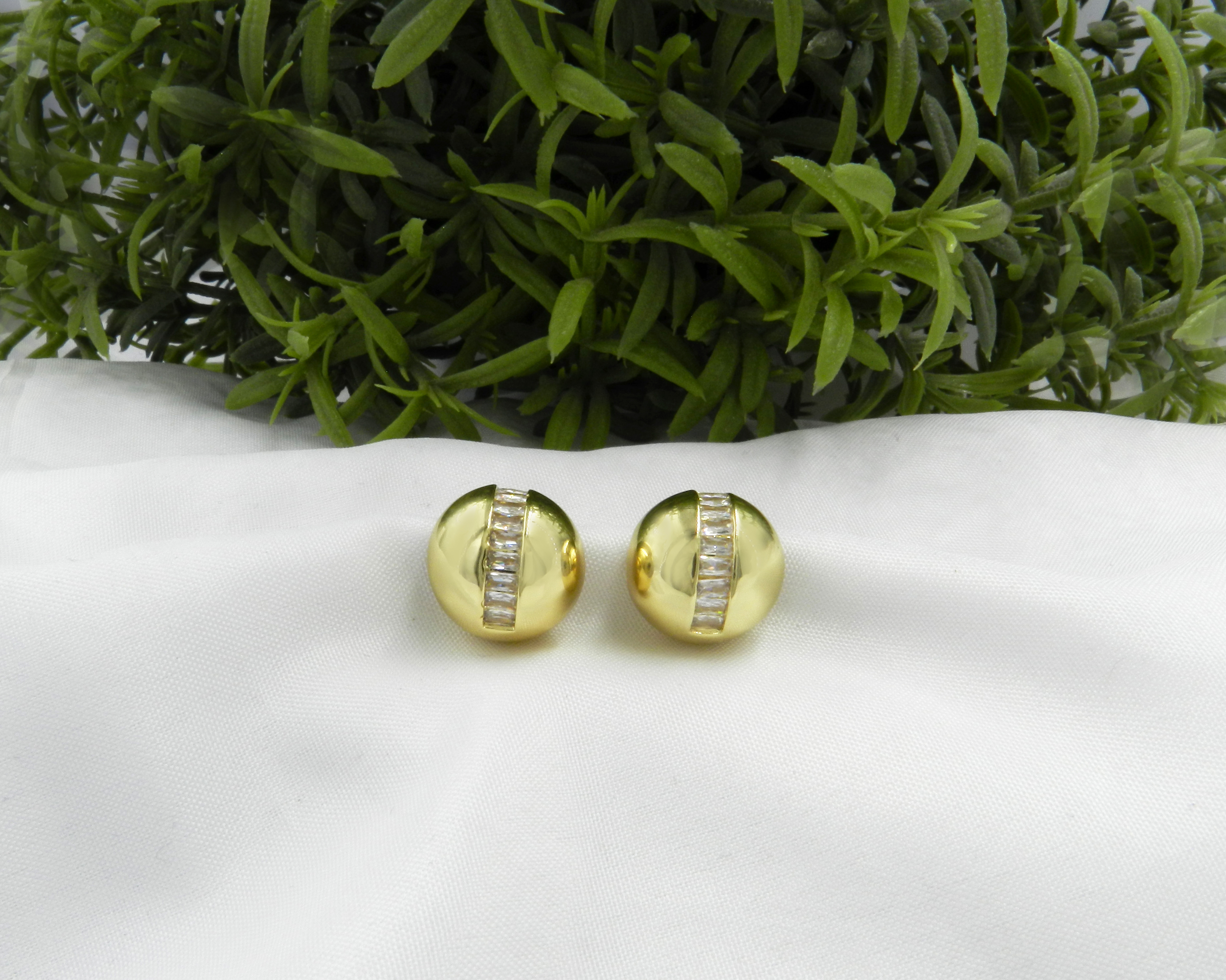 Foto 5 pulgar | Foto 4 | Aretes de Chapa de Oro 14K Diseños Creativos