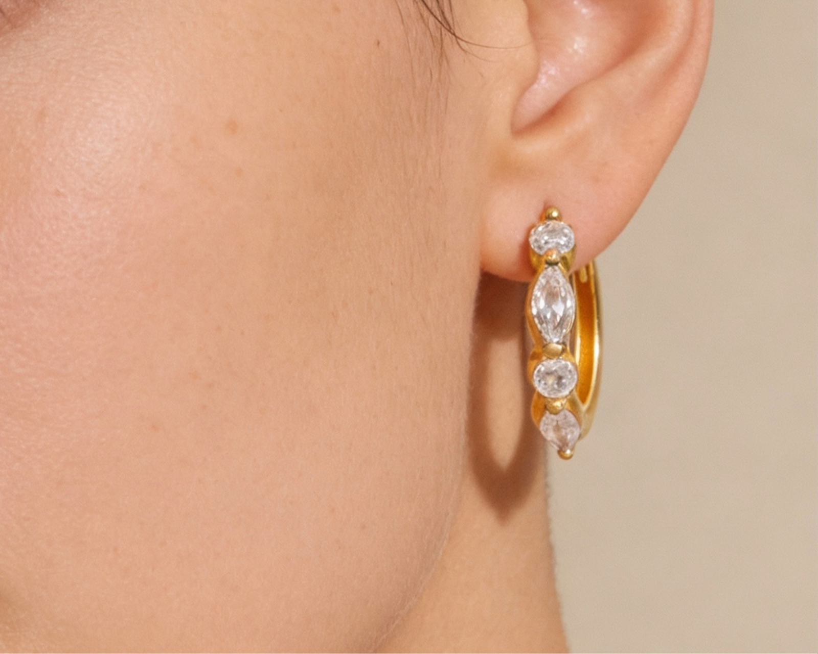 Foto 3 | Foto 3 | Arracadas de Plata con Chapa de Oro 14k Sahara