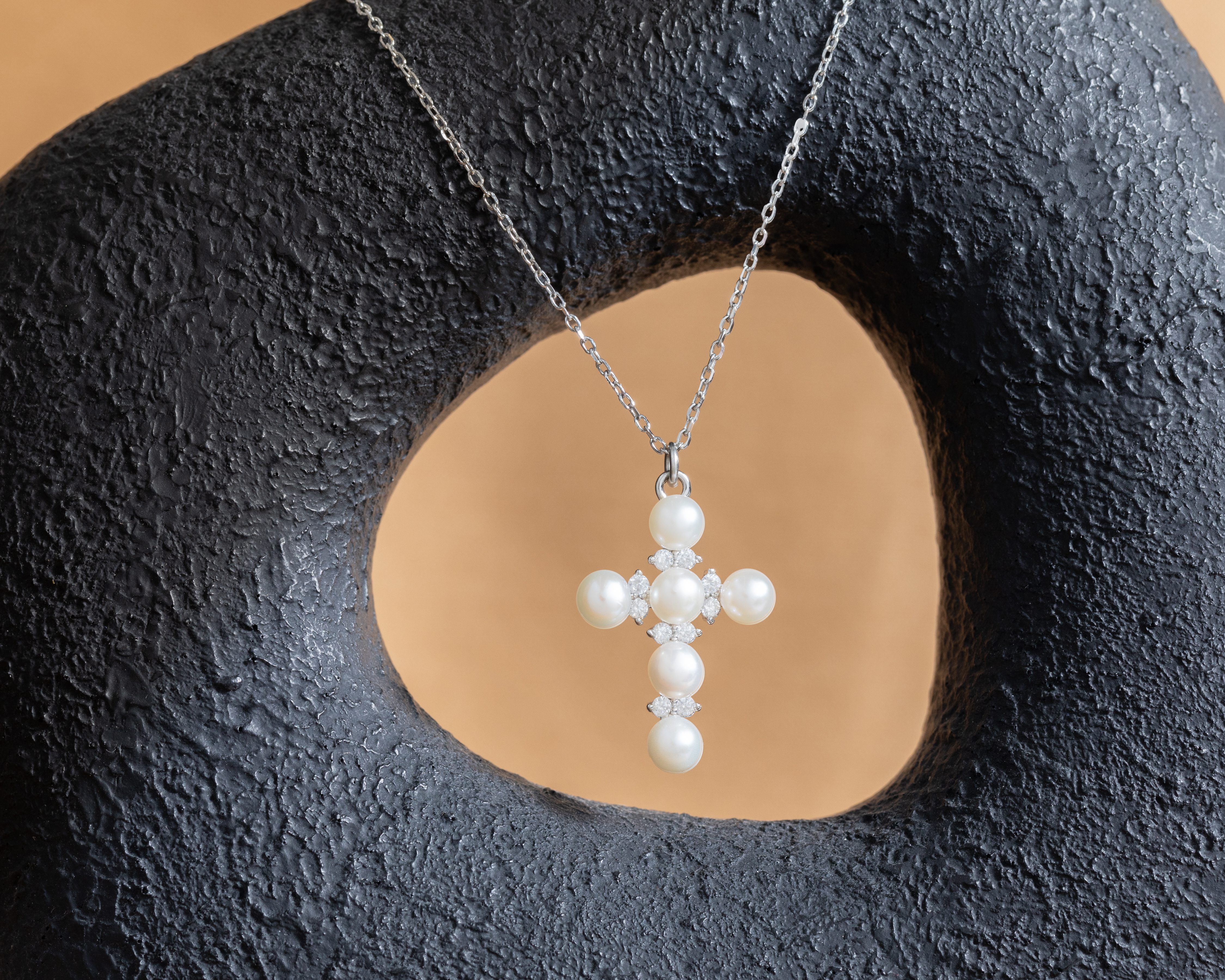 Foto 6 pulgar | Foto 5 | Collar de Plata Olivia & Kate