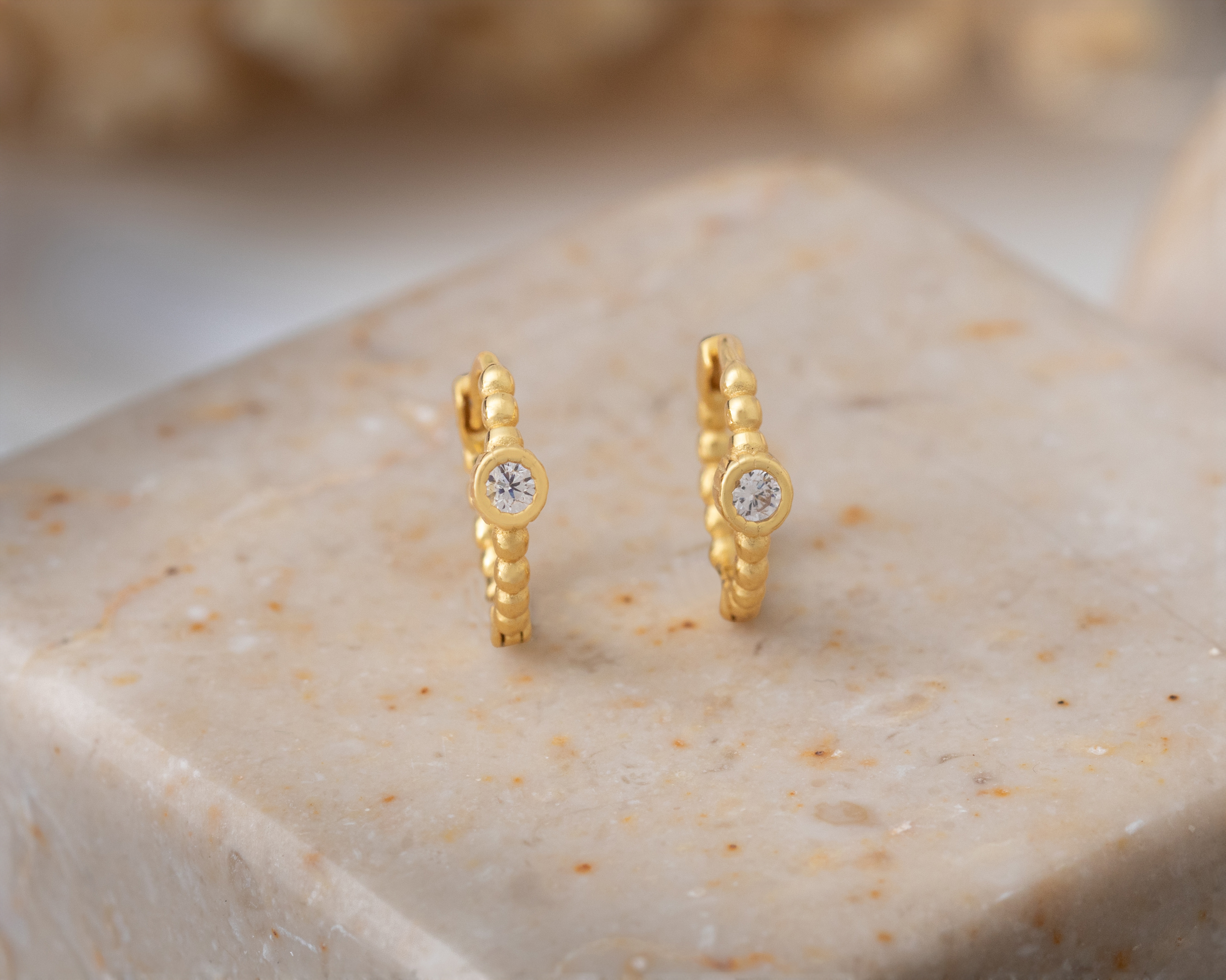 Foto 4 pulgar | Foto 3 | Arracadas de Plata con Chapa de Oro 10K