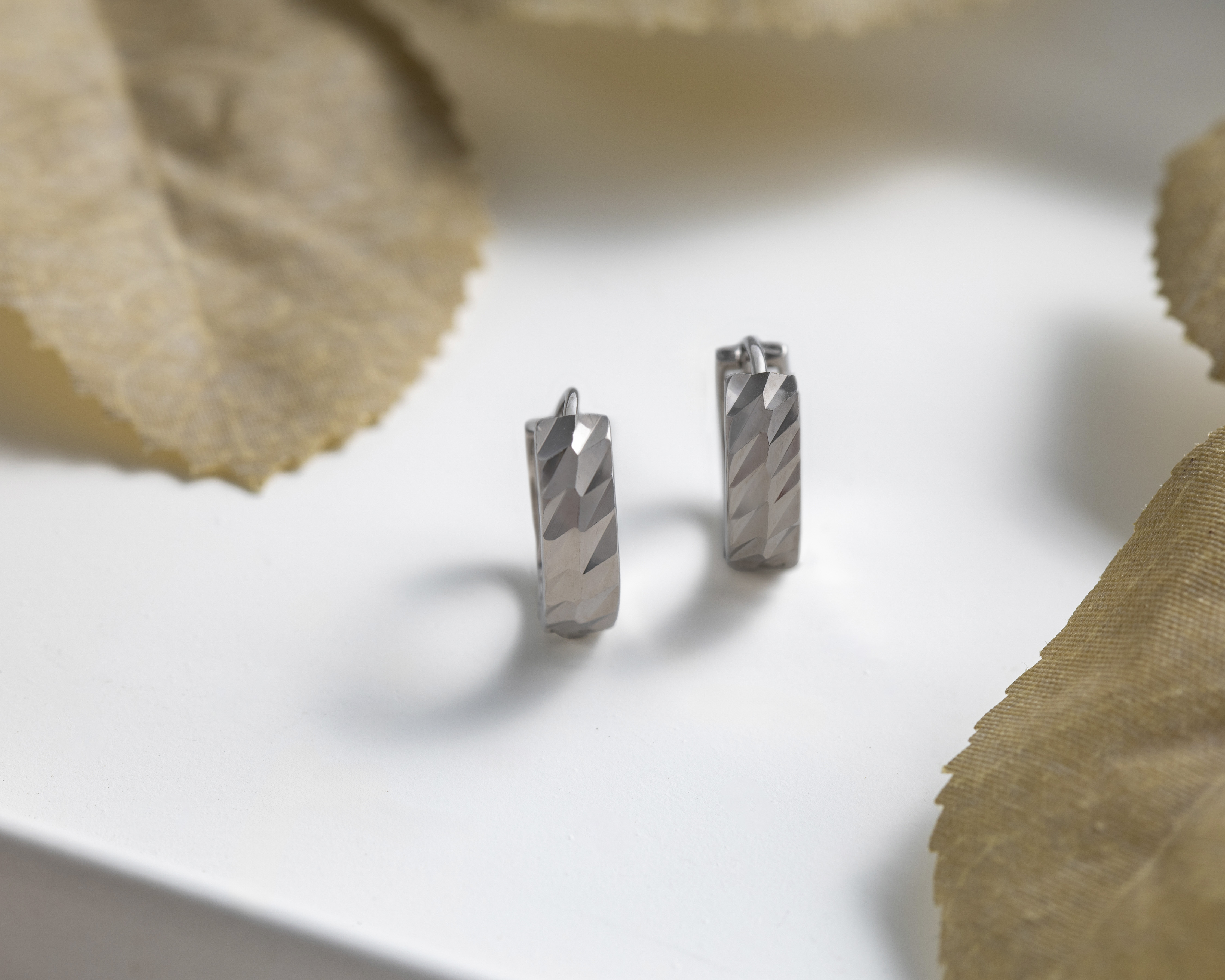 Foto 5 pulgar | Foto 4 | Aretes de Plata Sahara