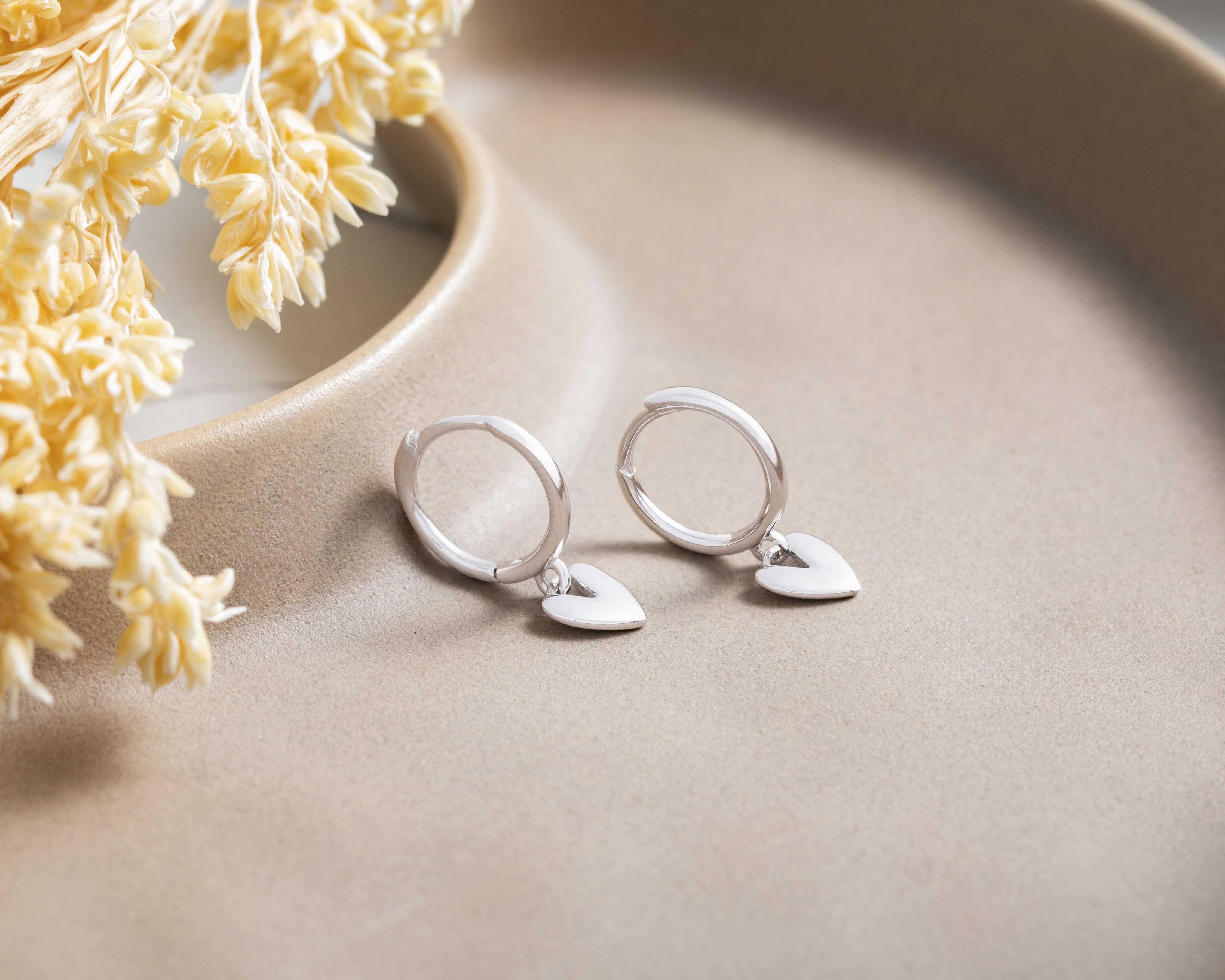 Foto 4 | Foto 4 | Aretes Corazón de Plata Sahara