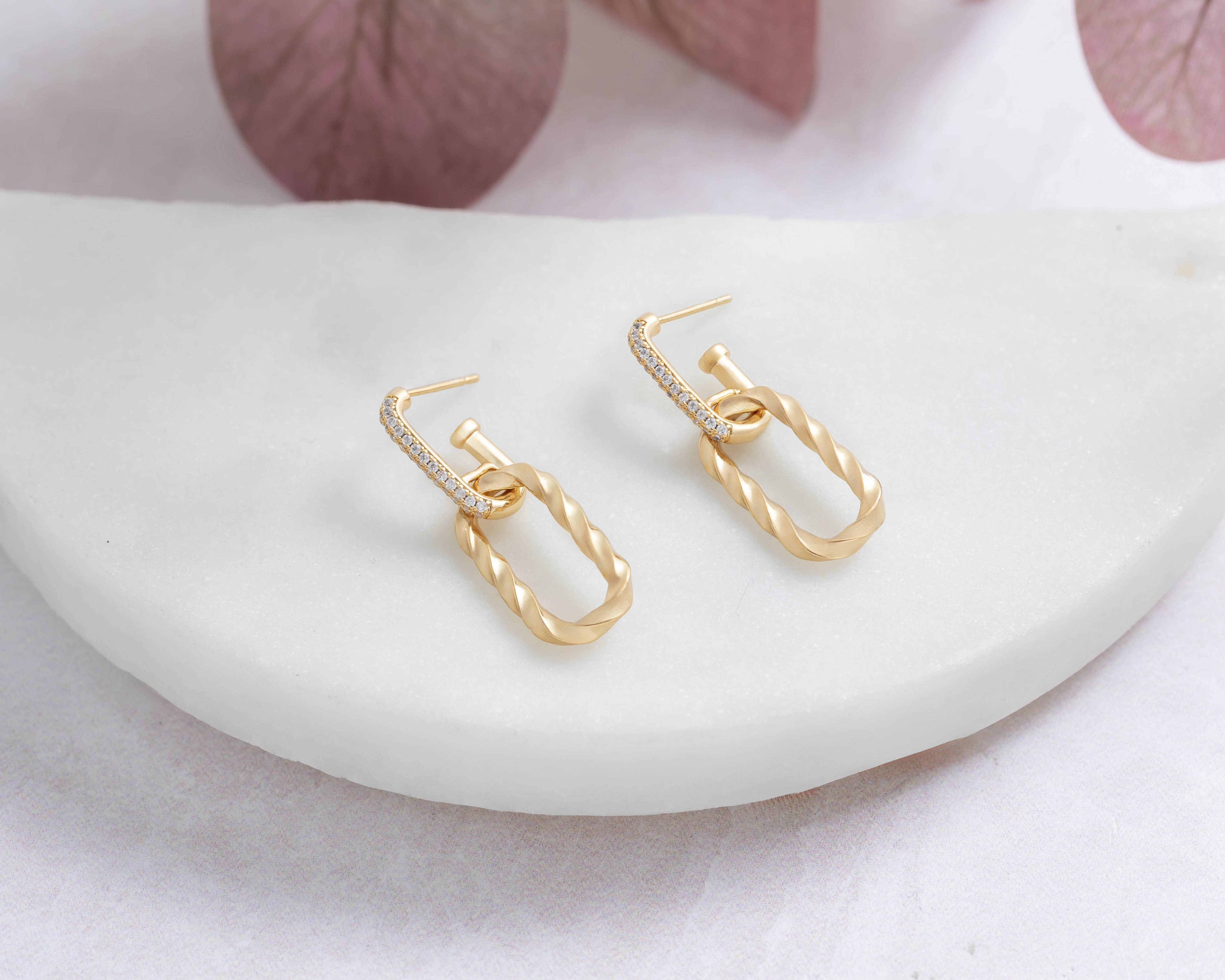 Foto 5 pulgar | Foto 4 | Aretes Chapa de Oro Steeltime