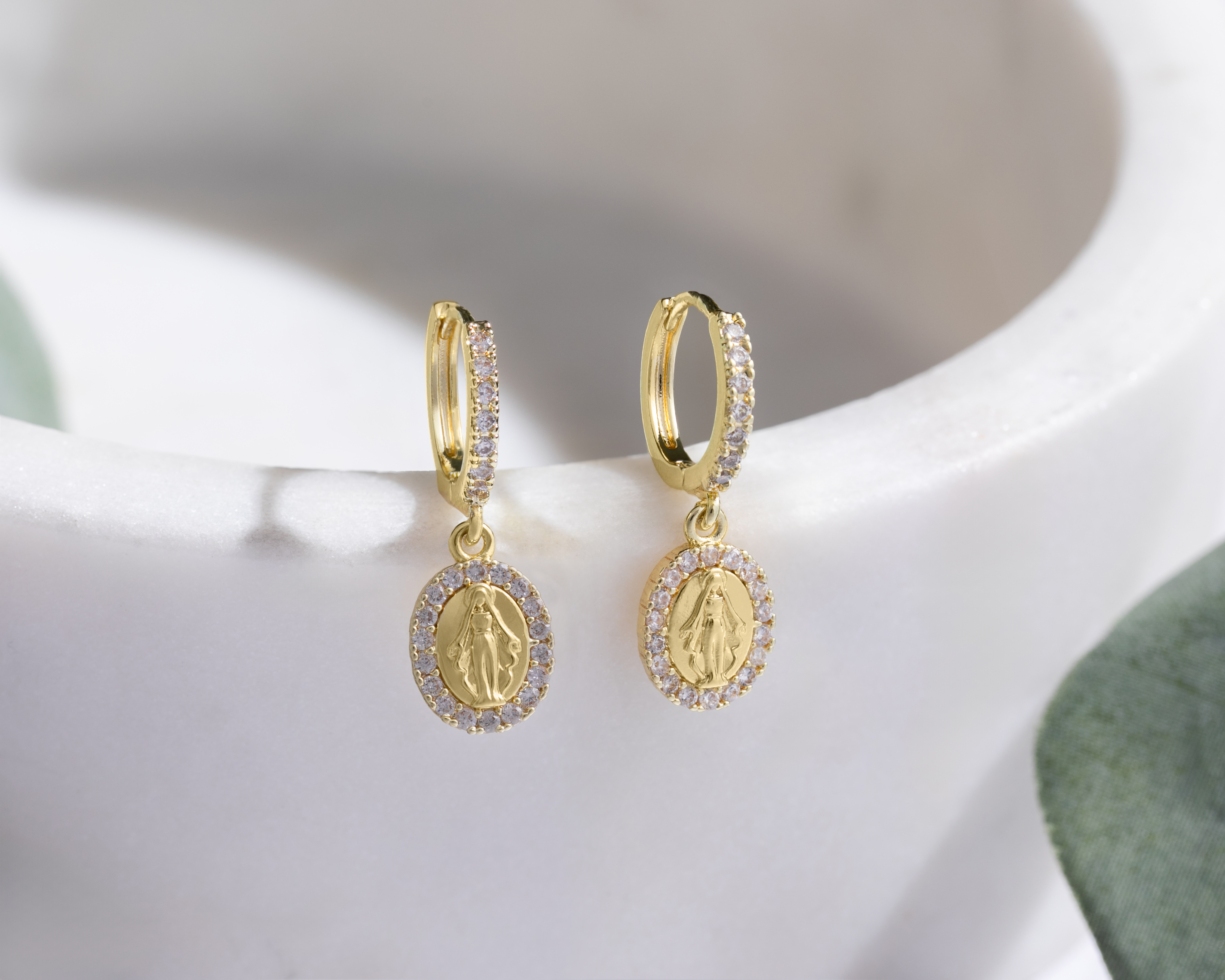 Foto 4 | Foto 4 | Aretes Chapa de Oro Steeltime
