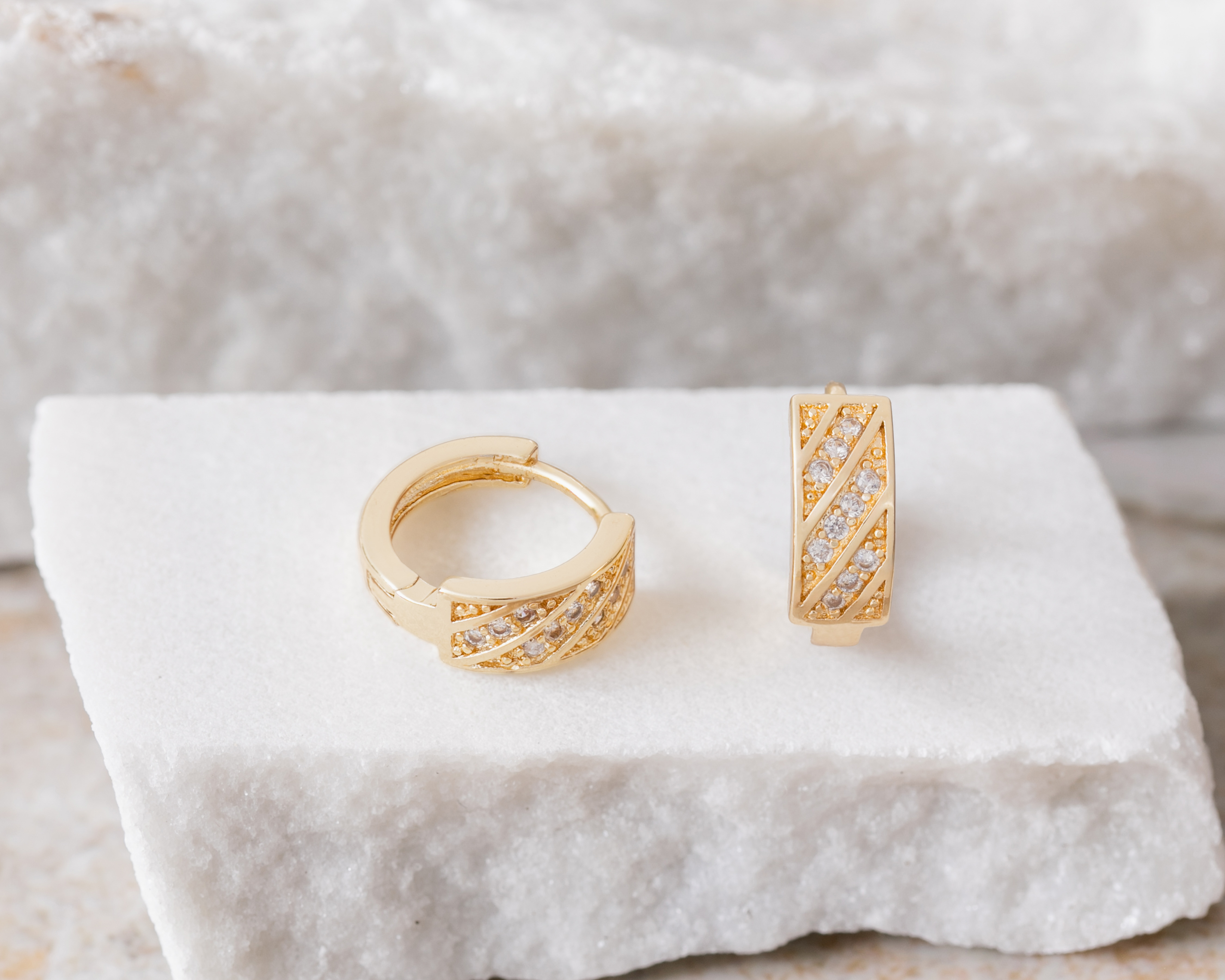 Foto 4 | Foto 4 | Aretes Chapa de Oro Plafer