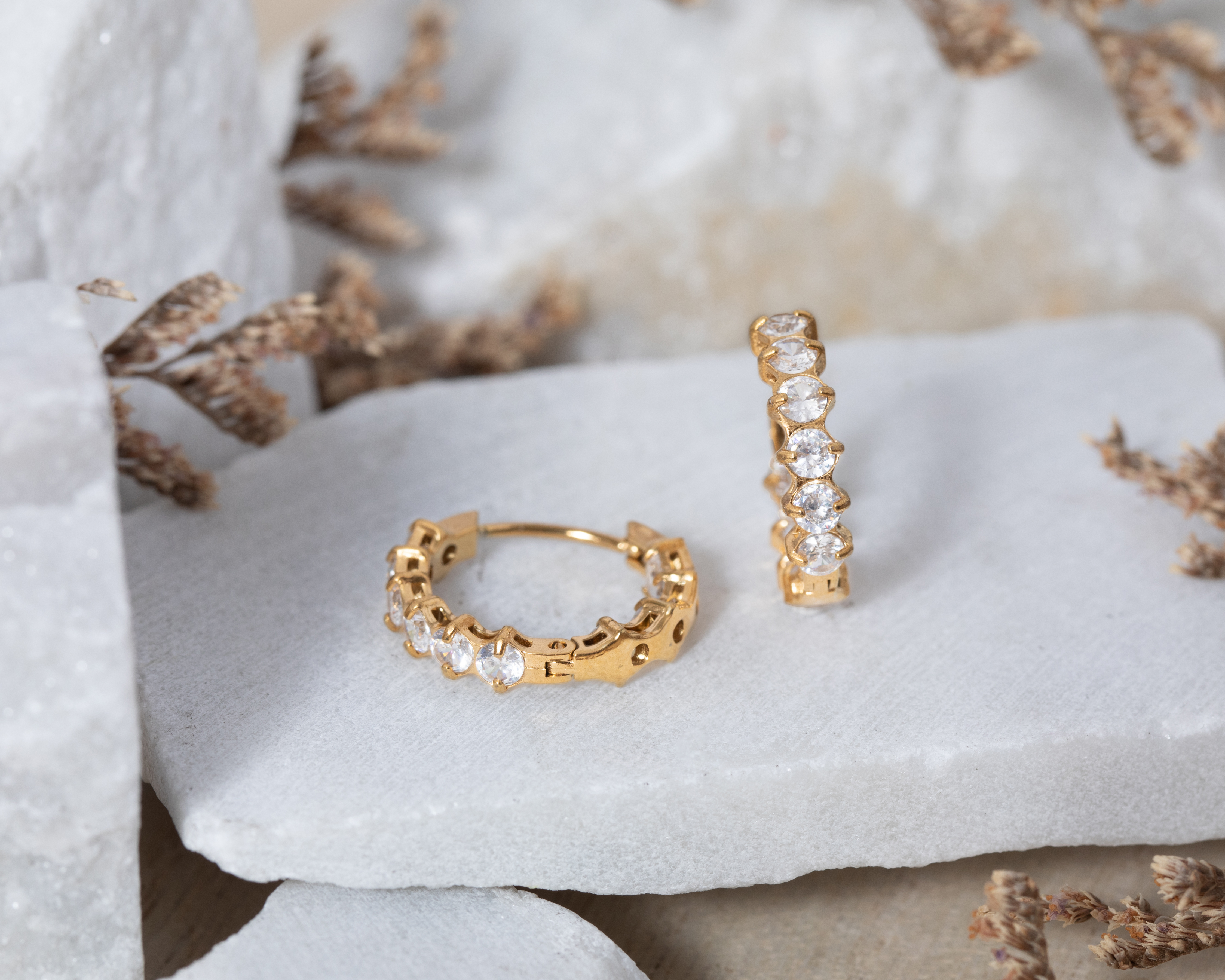 Foto 4 pulgar | Foto 3 | Arracadas de Acero Inoxidable Ason