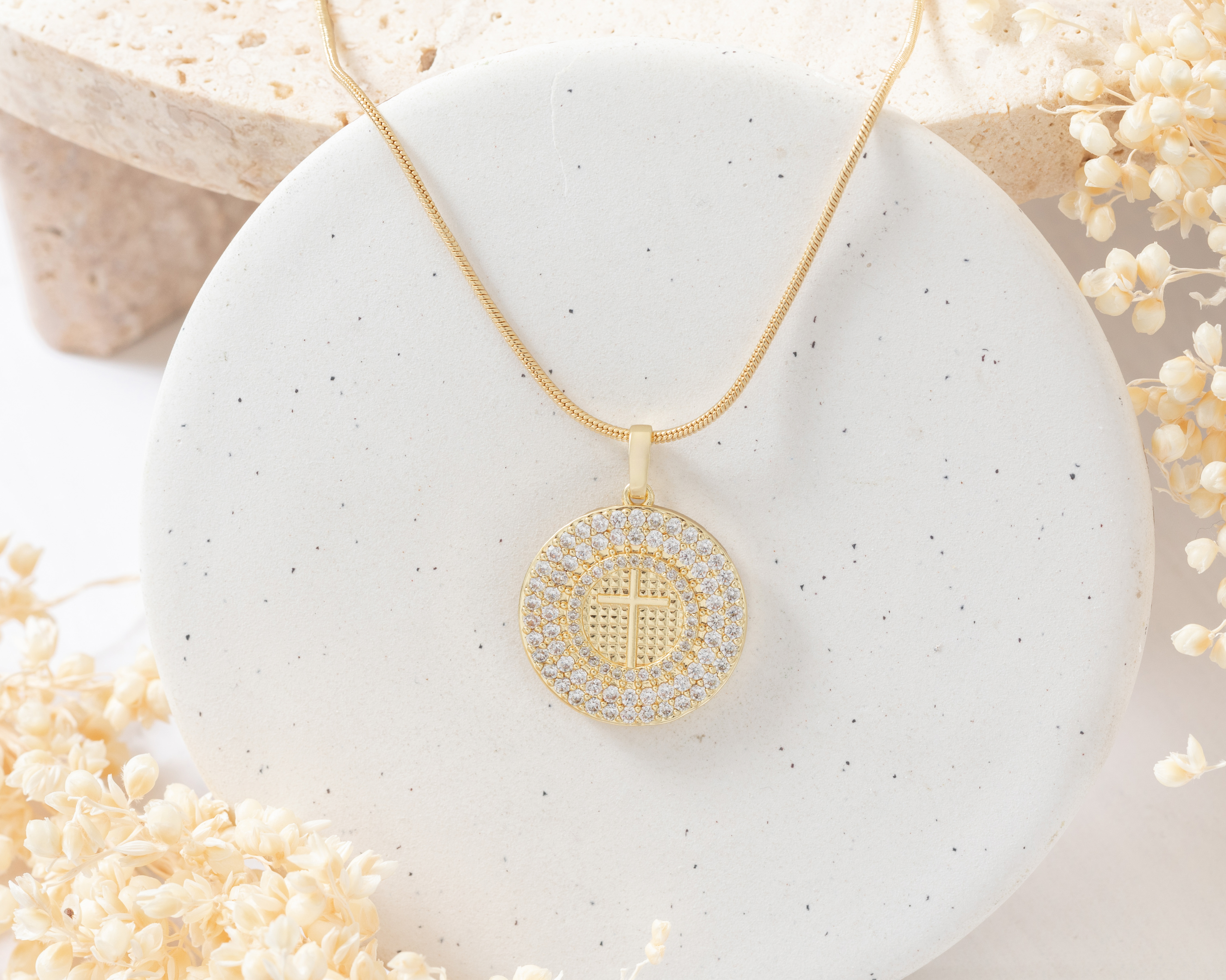 Foto 6 pulgar | Foto 5 | Collar Chapa de Oro 18 K Steeltime