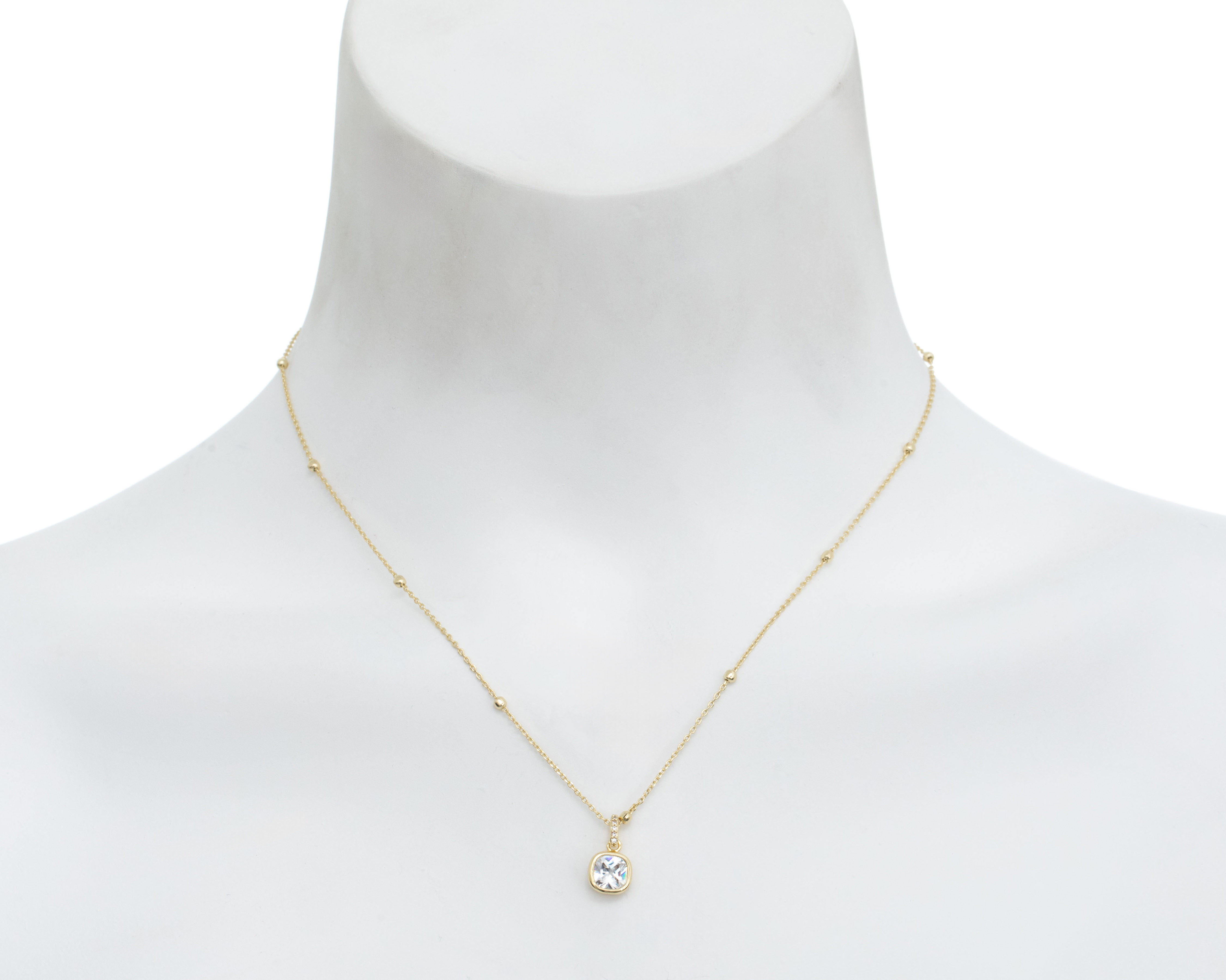 Foto 4 | Foto 4 | Collar Chapa de Oro By Adina Eden