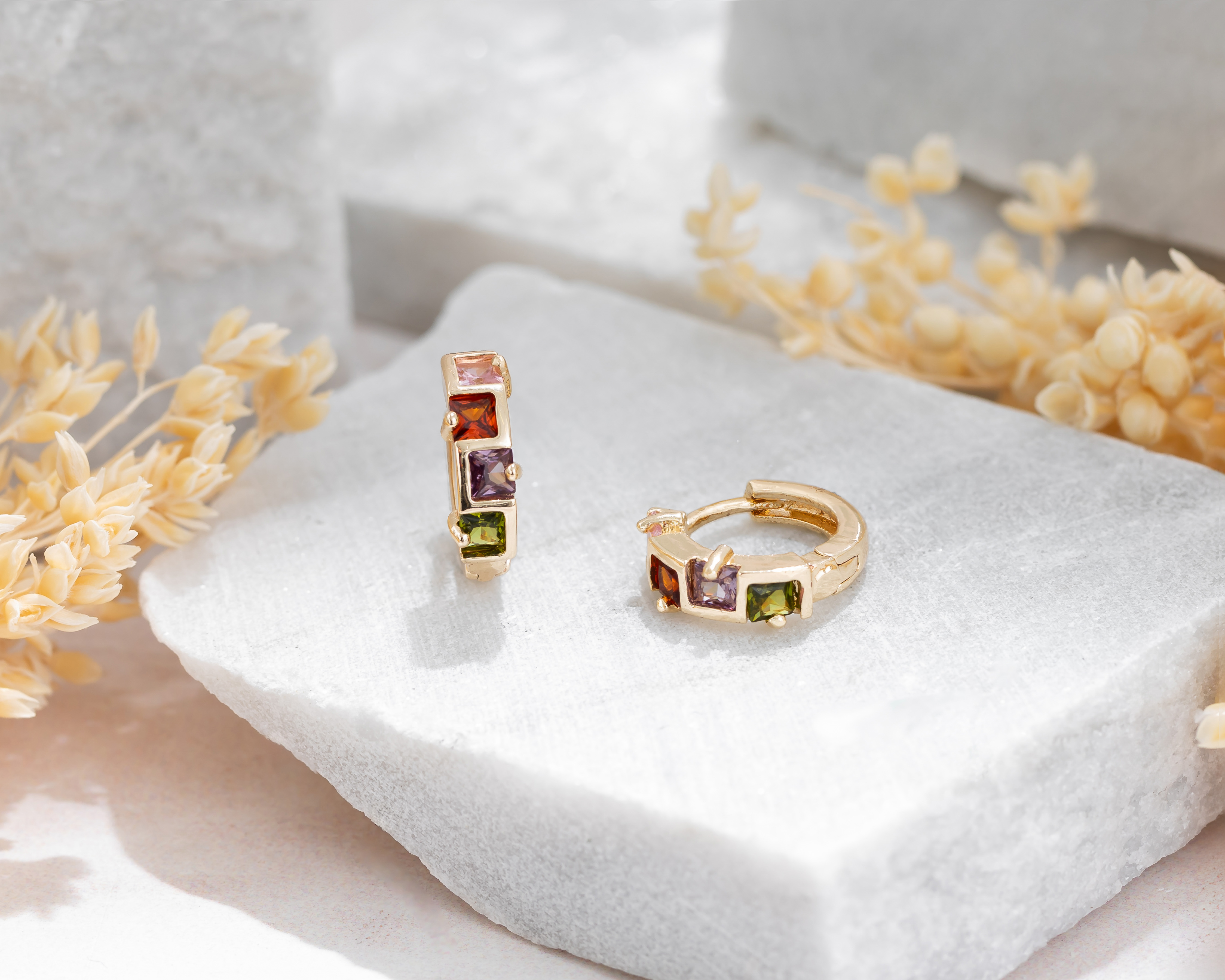 Foto 4 pulgar | Foto 3 | Aretes de Chapa de Oro Diseños CR